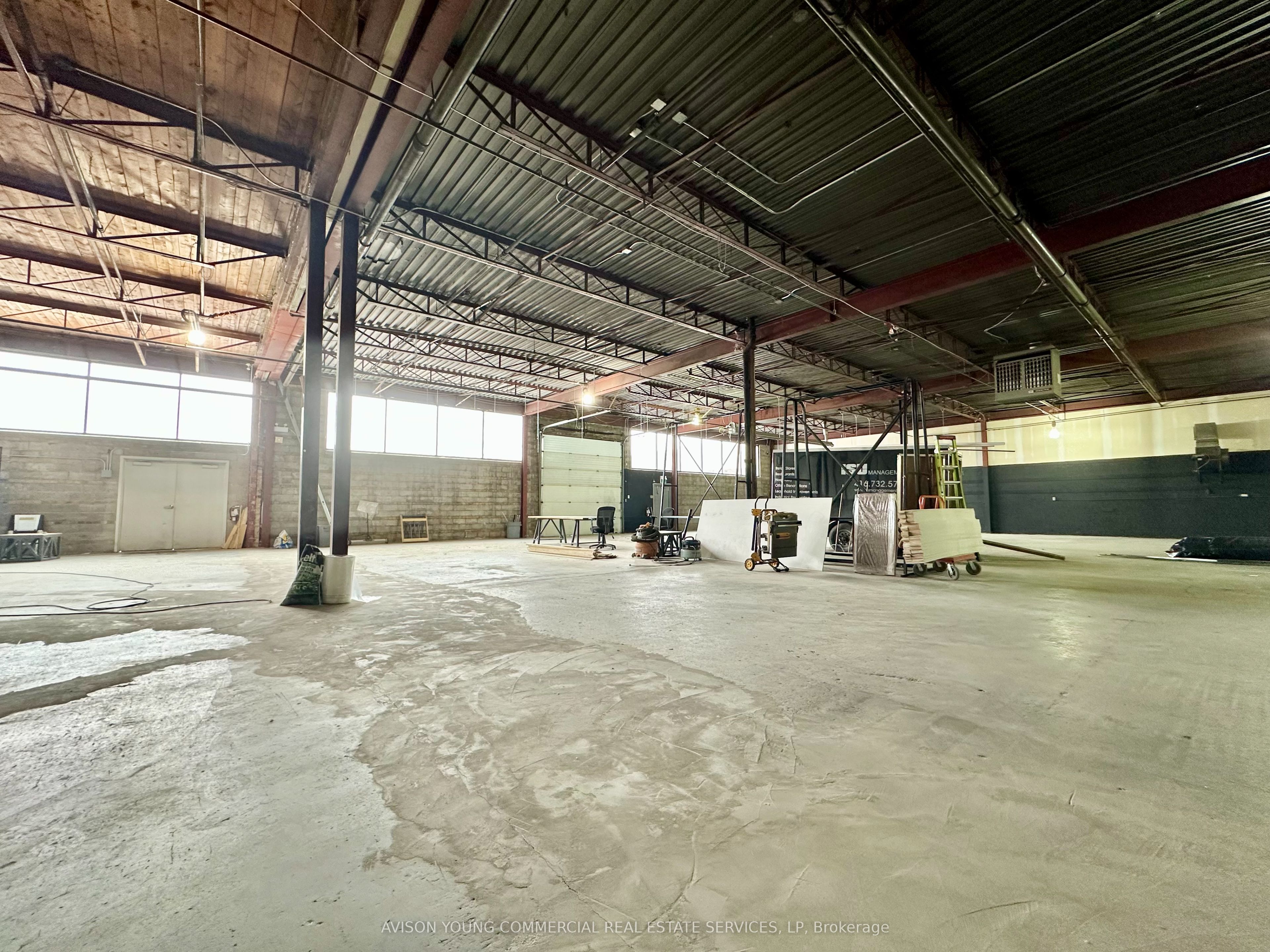 #2 - 105 Wingold Avenue Property Photo 2