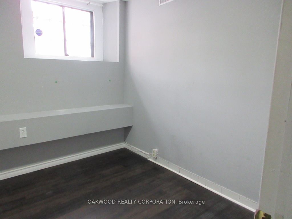 #a - 47 Queen Street Property Photo 8