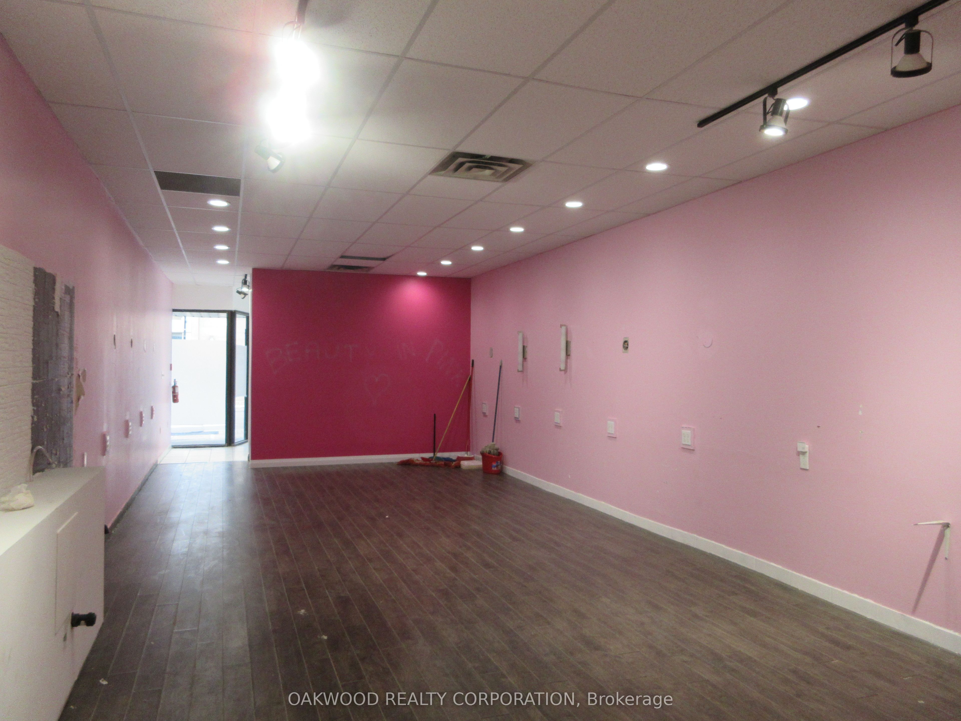 #a - 47 Queen Street Property Photo 11