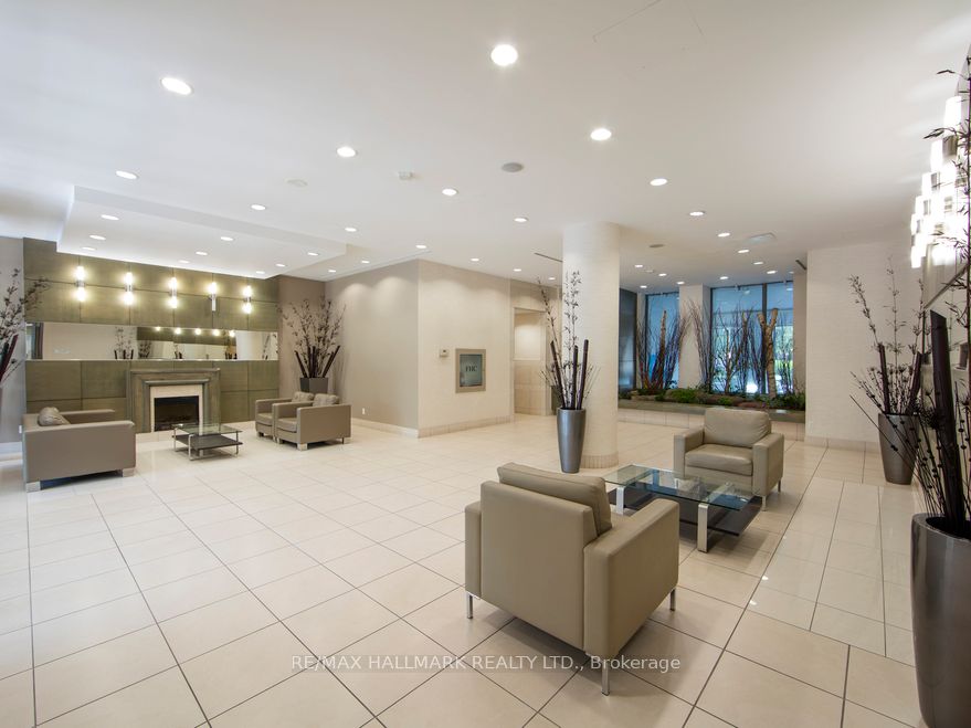#1202 - 5191 Dundas Street Property Photo 10