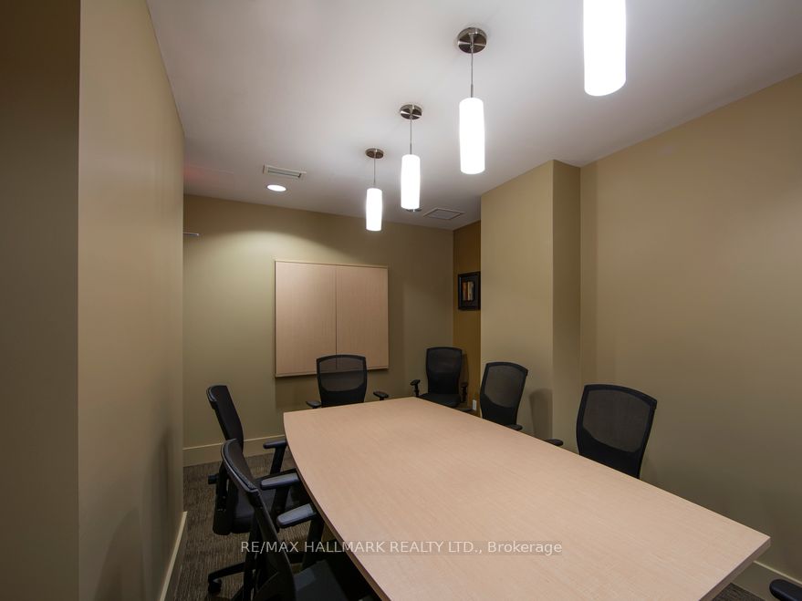 #1202 - 5191 Dundas Street Property Photo 16