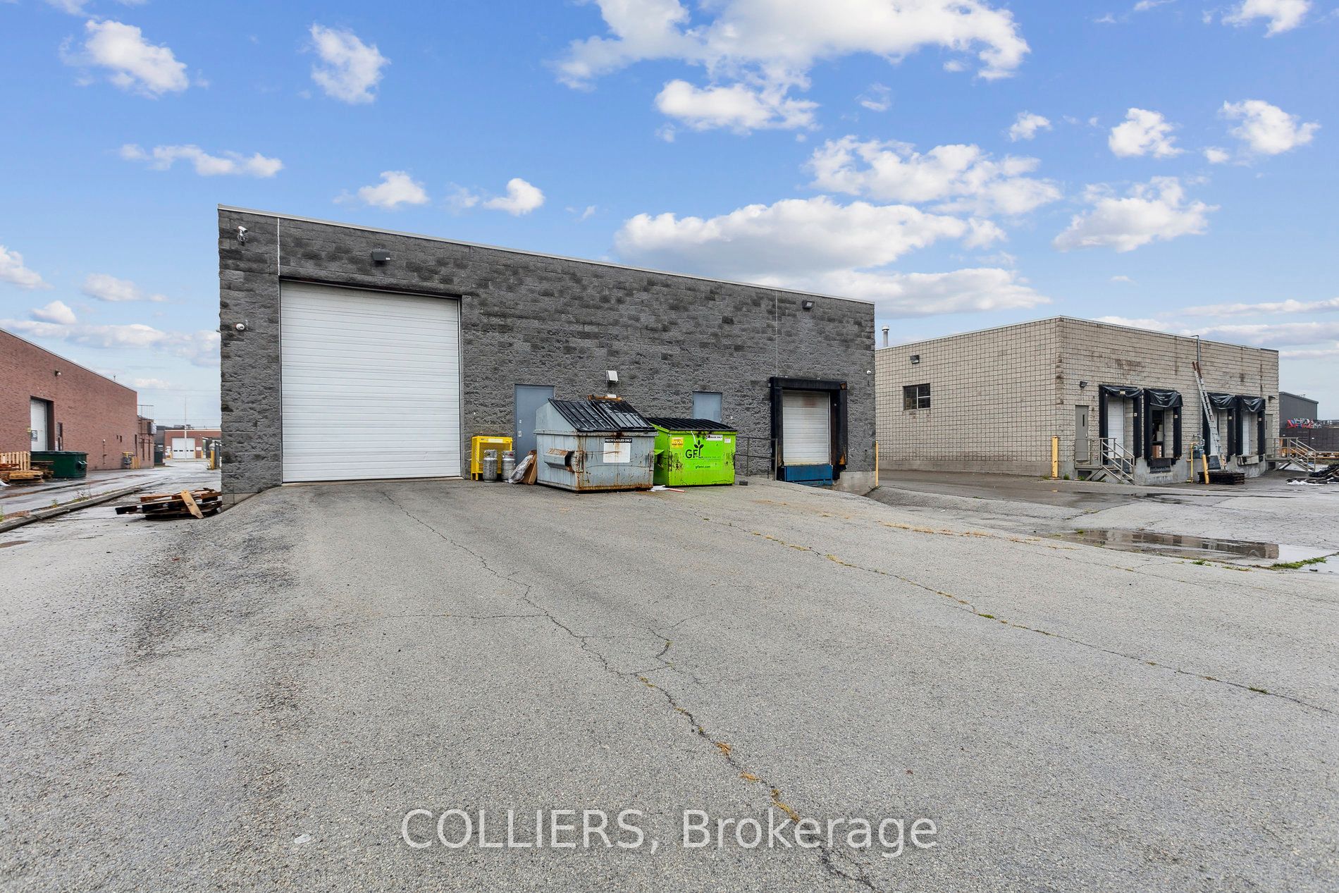 1346 Speers Road Property Photo 18