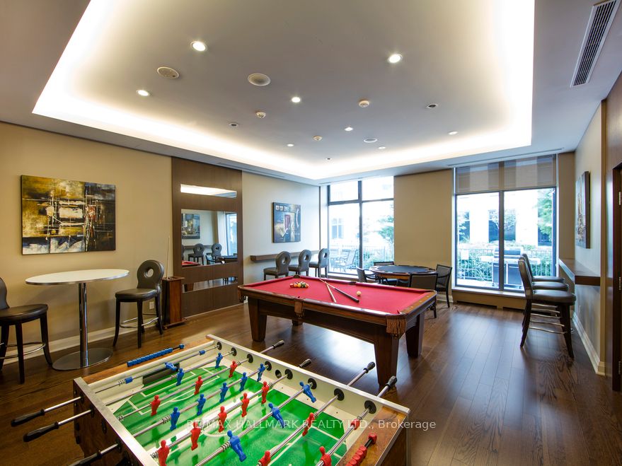 #1605 - 5191 Dundas Street Property Photo 11
