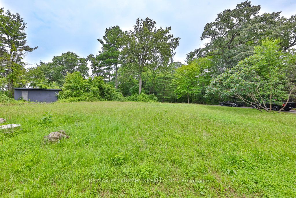 2070 Heartwood Court Property Photo 3