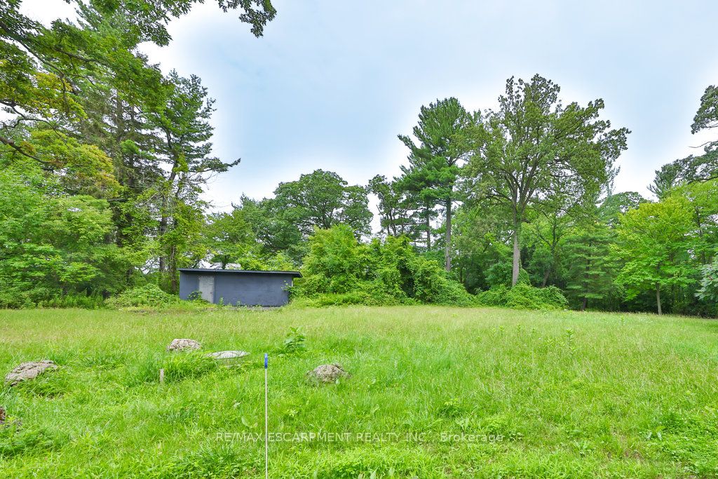 2070 Heartwood Court Property Photo 4