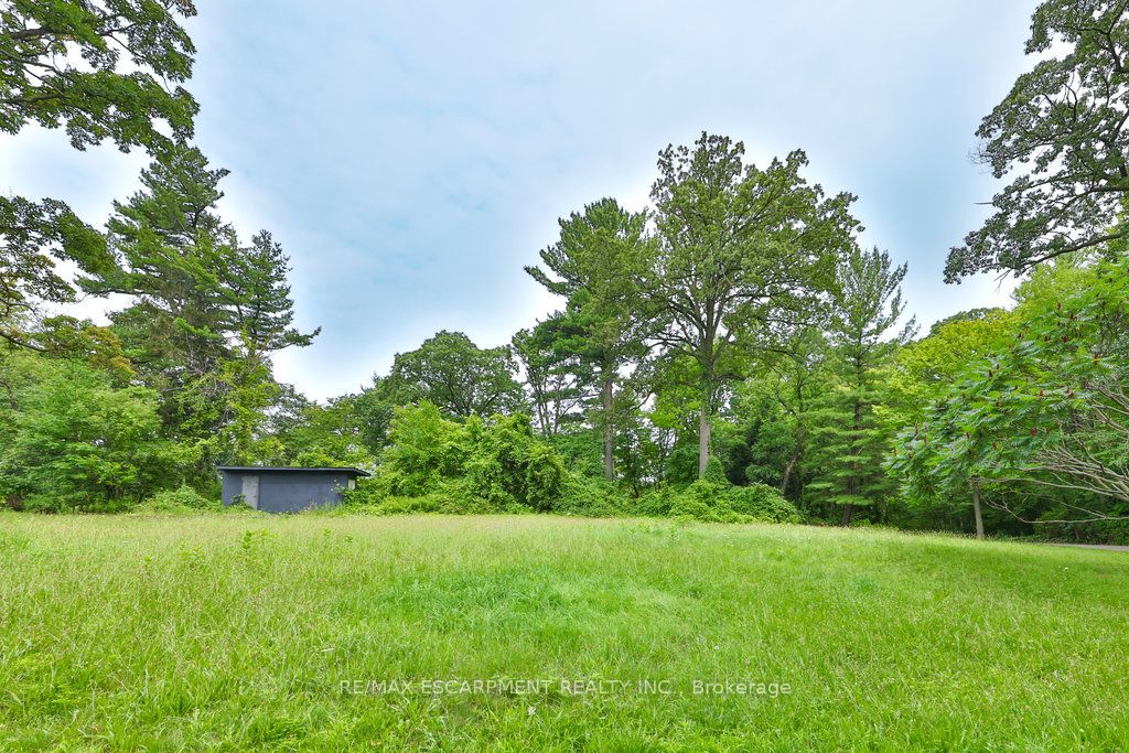 2070 Heartwood Court Property Photo 5