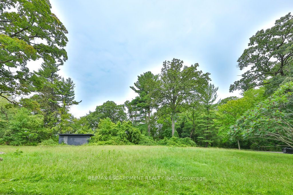 2070 Heartwood Court Property Photo 6