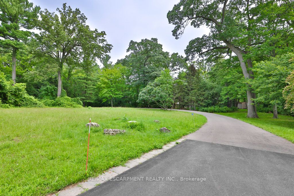 2070 Heartwood Court Property Photo 8