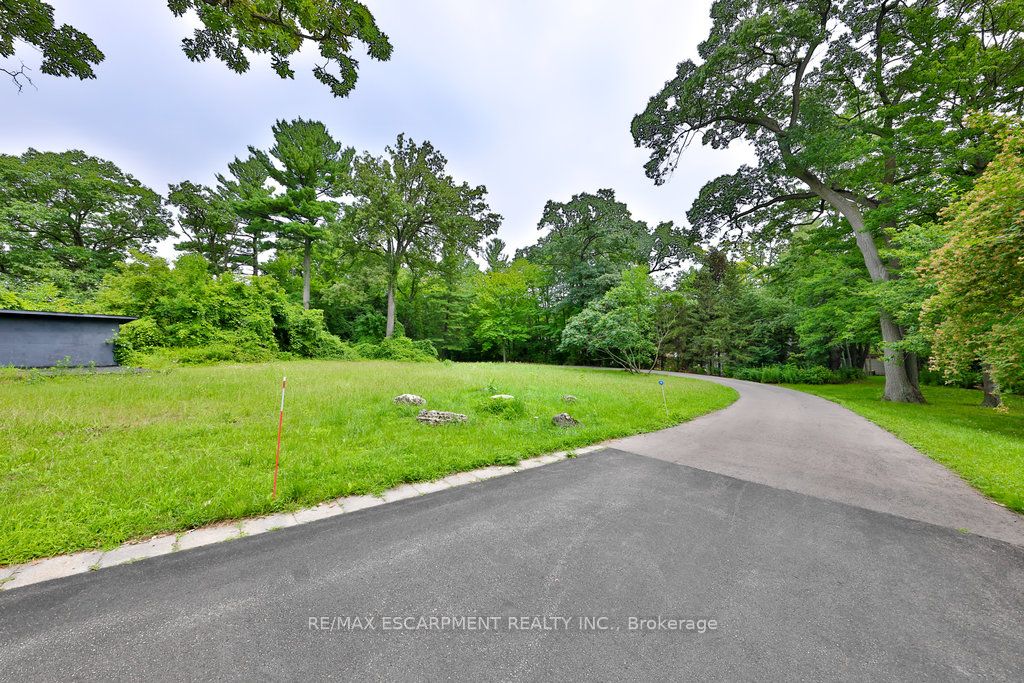 2070 Heartwood Court Property Photo 9