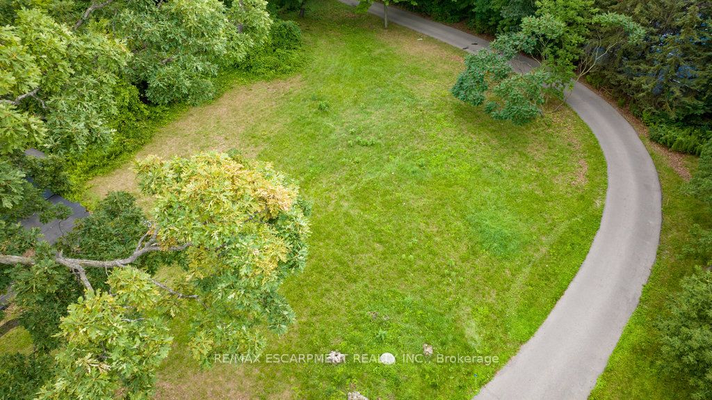 2070 Heartwood Court Property Photo 15