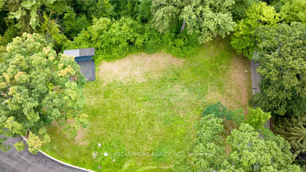 2070 Heartwood Court Property Photo 16