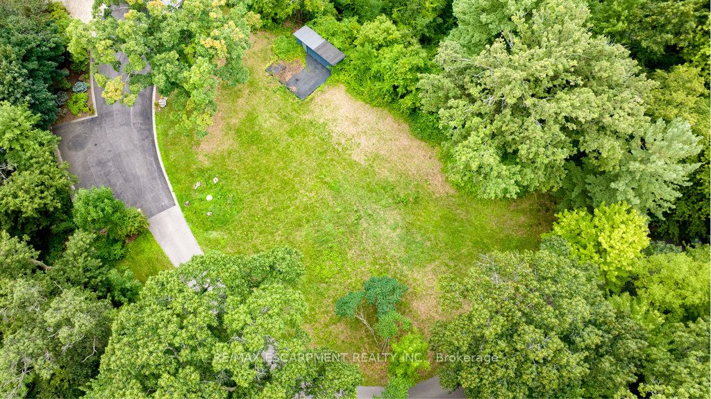 2070 Heartwood Court Property Photo 19