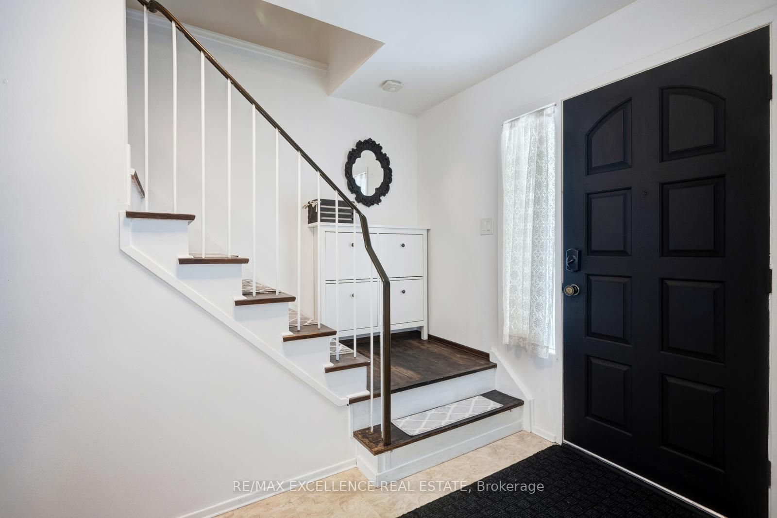 102 Rutherford Rd N Property Photo 18