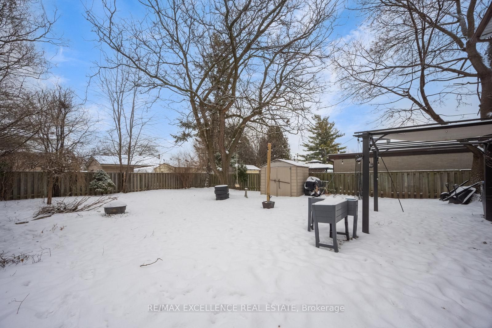 102 Rutherford Rd N Property Photo 33