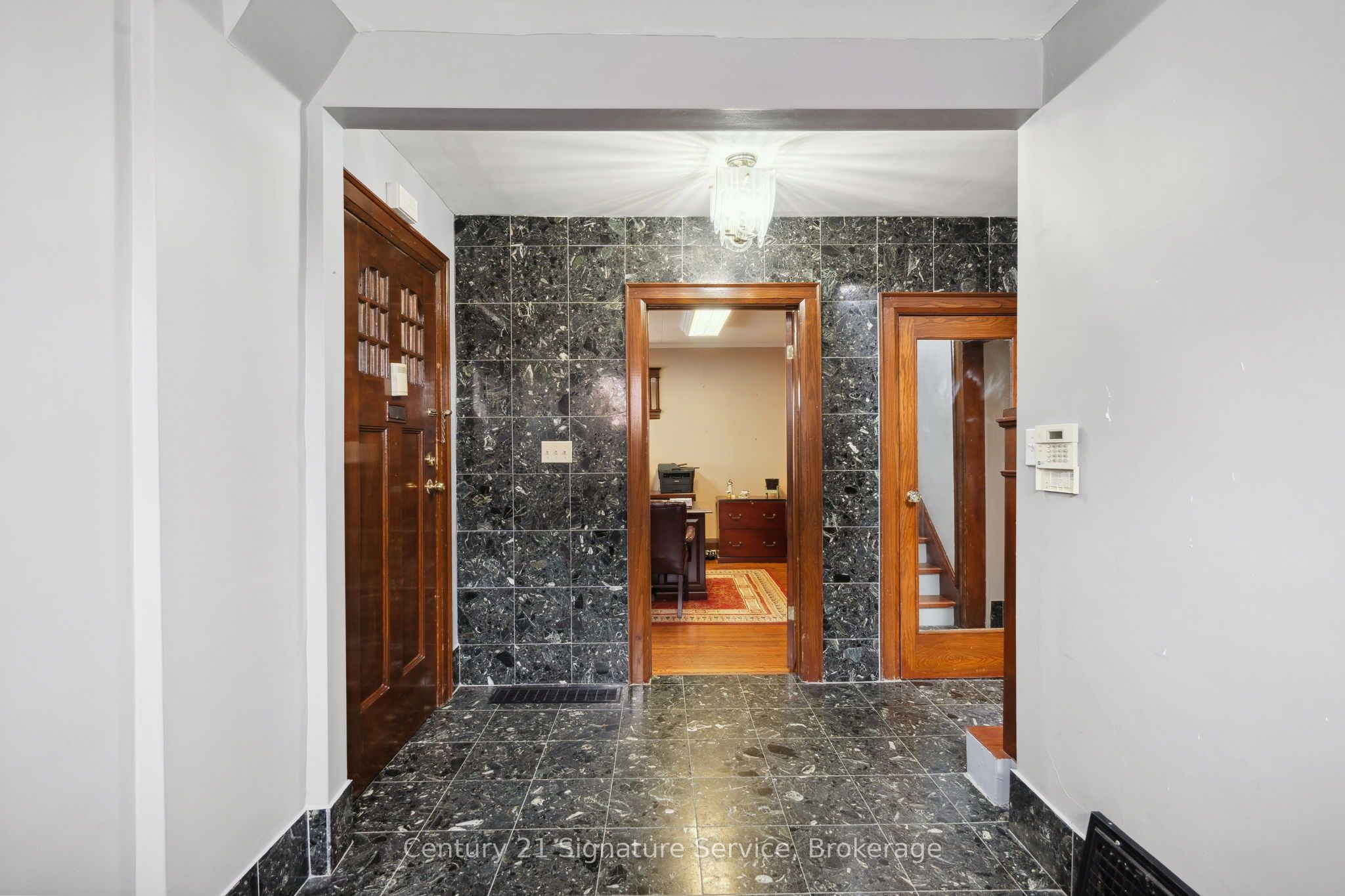 5 Church Street Property Photo 8