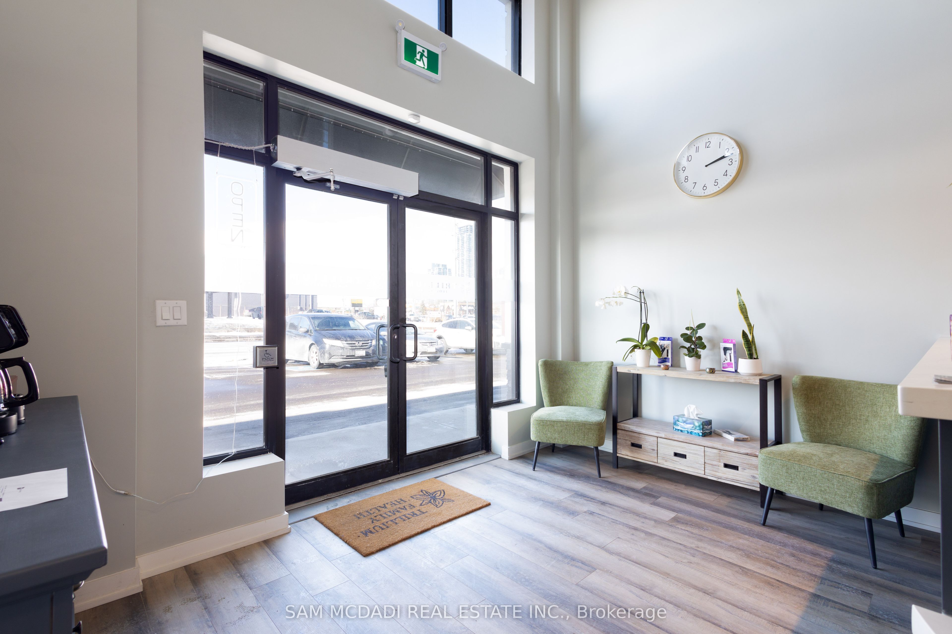 #4 - 3466 Mavis Road Property Photo 7