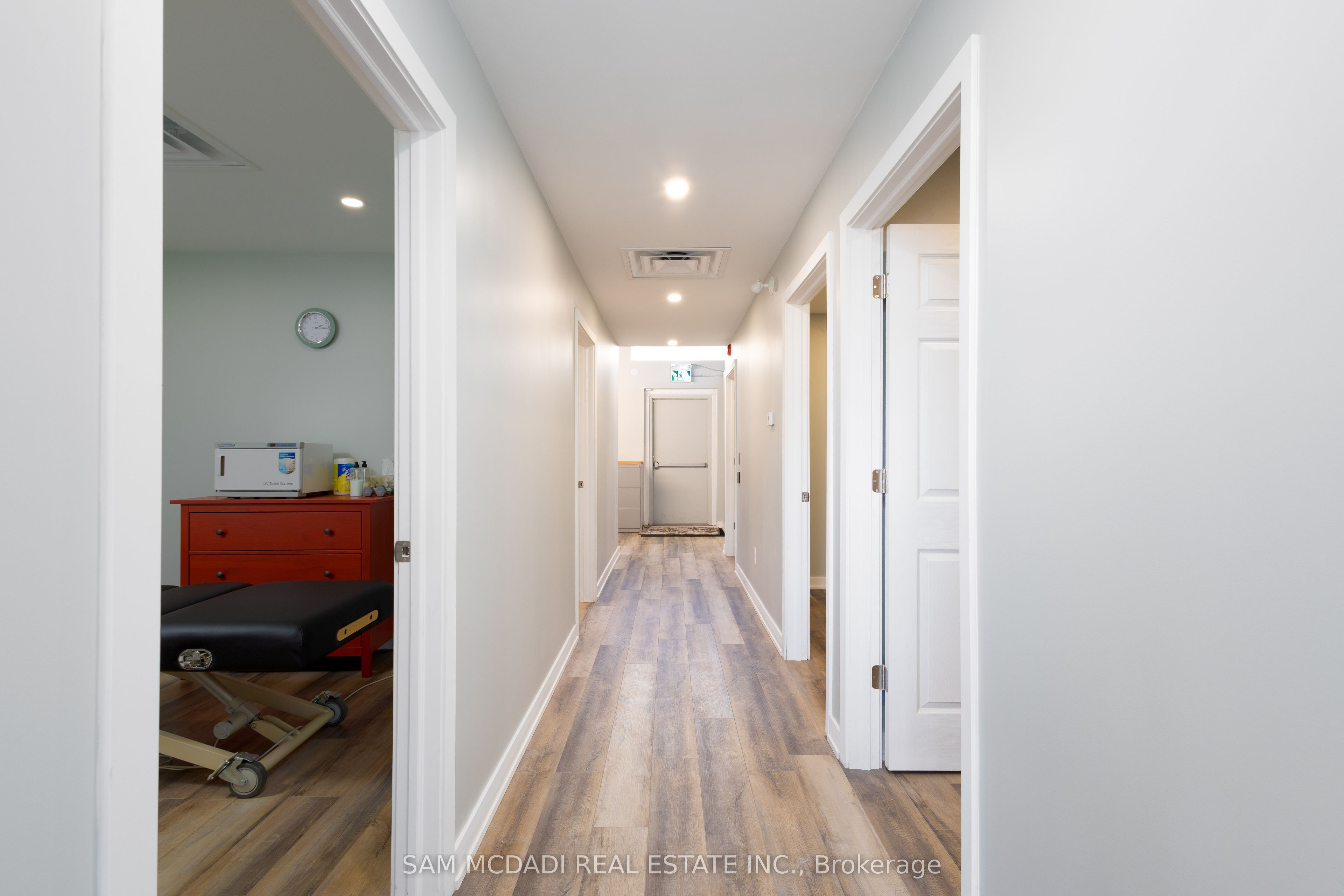 #4 - 3466 Mavis Road Property Photo 11