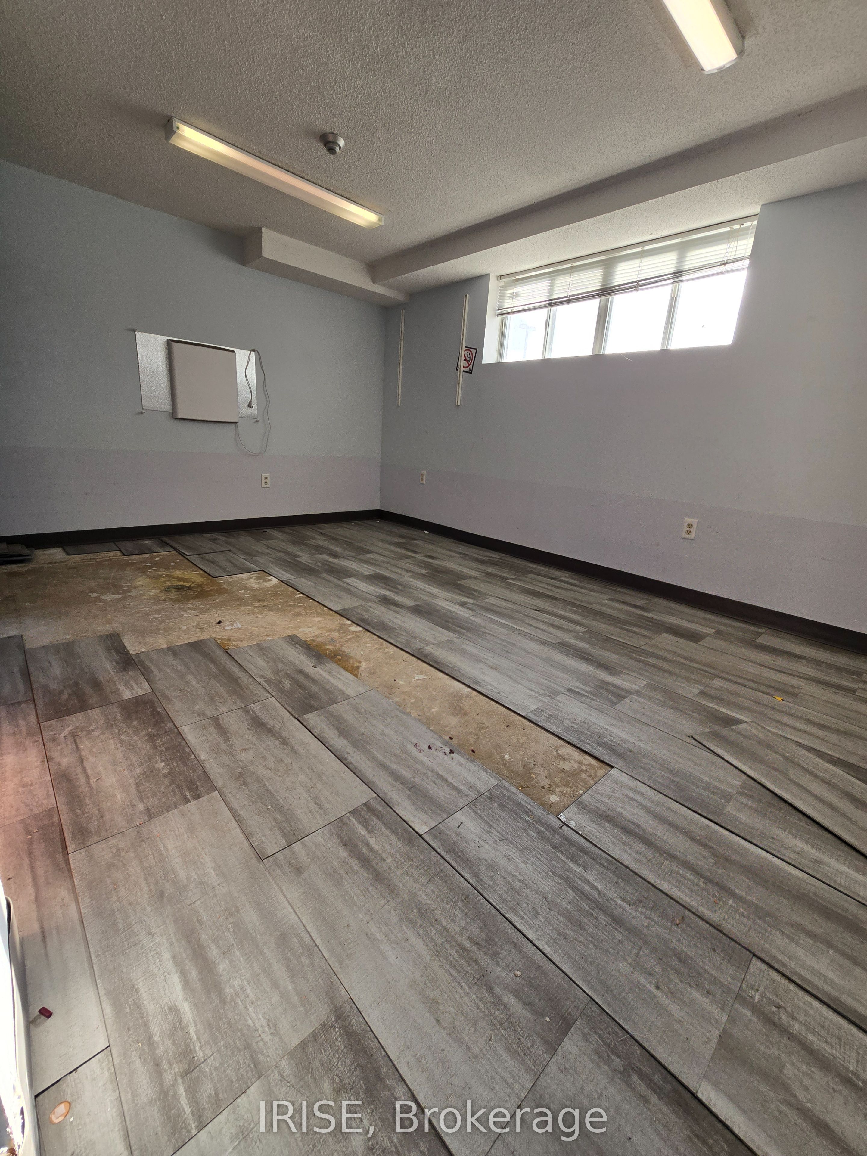 3825 Bloor Street Property Photo 2