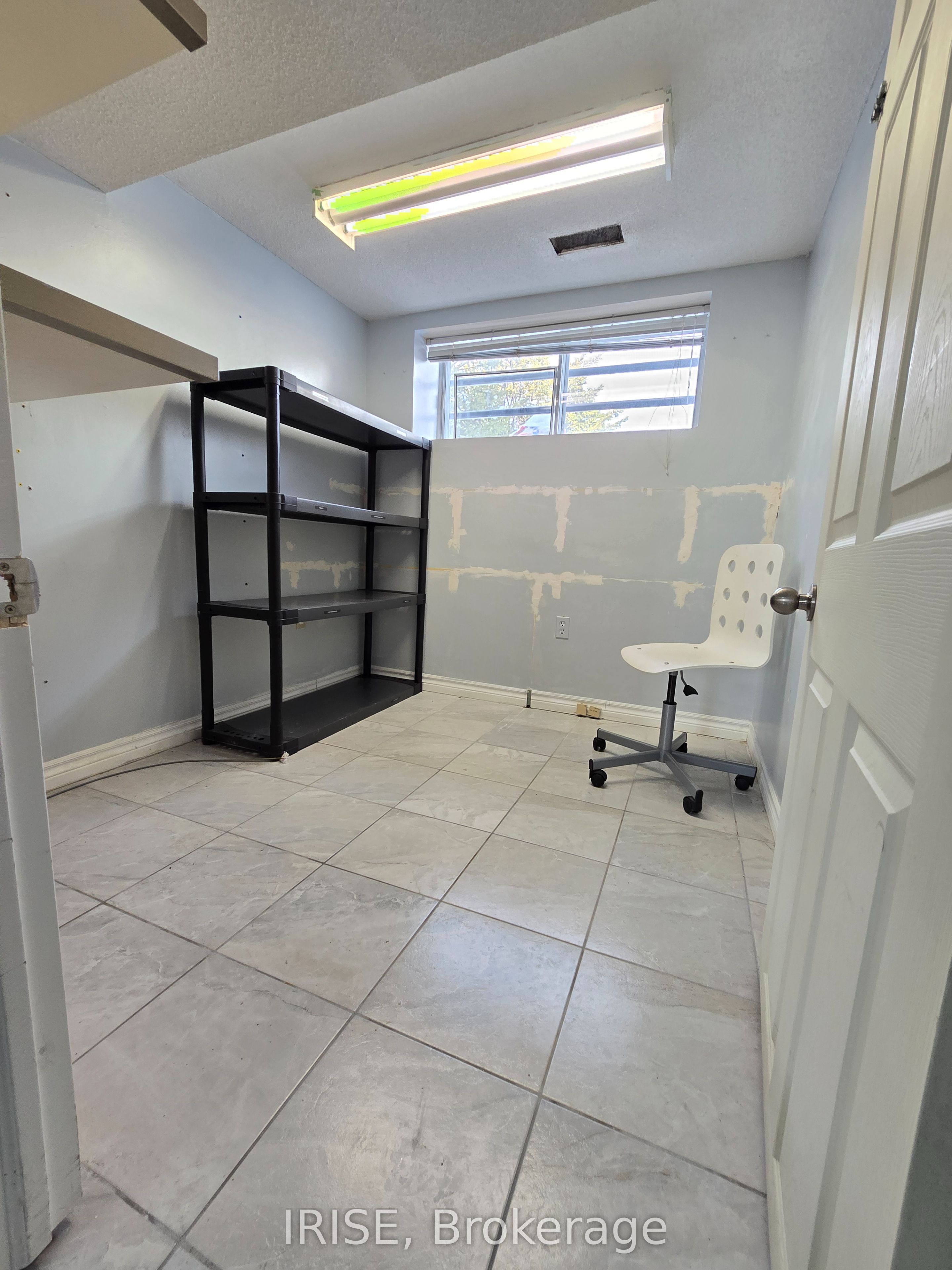 3825 Bloor Street Property Photo 7