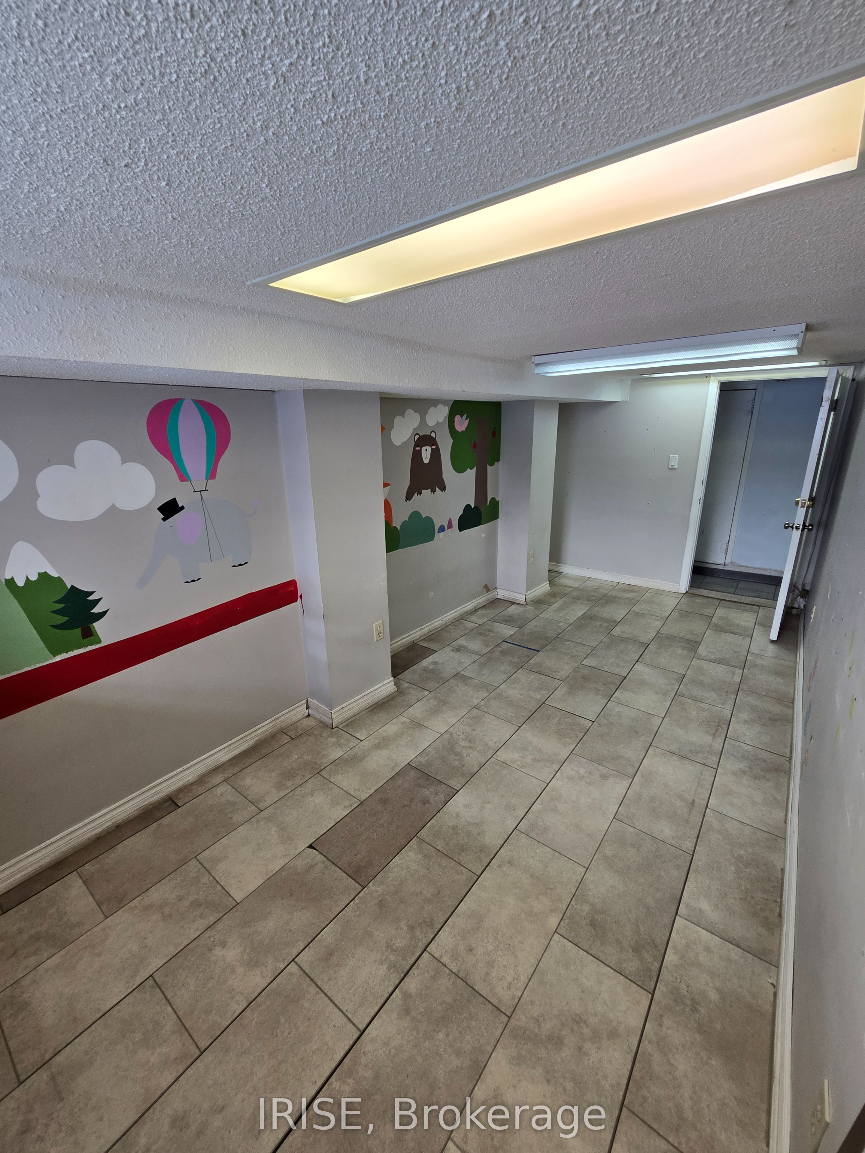 3825 Bloor Street Property Photo 8