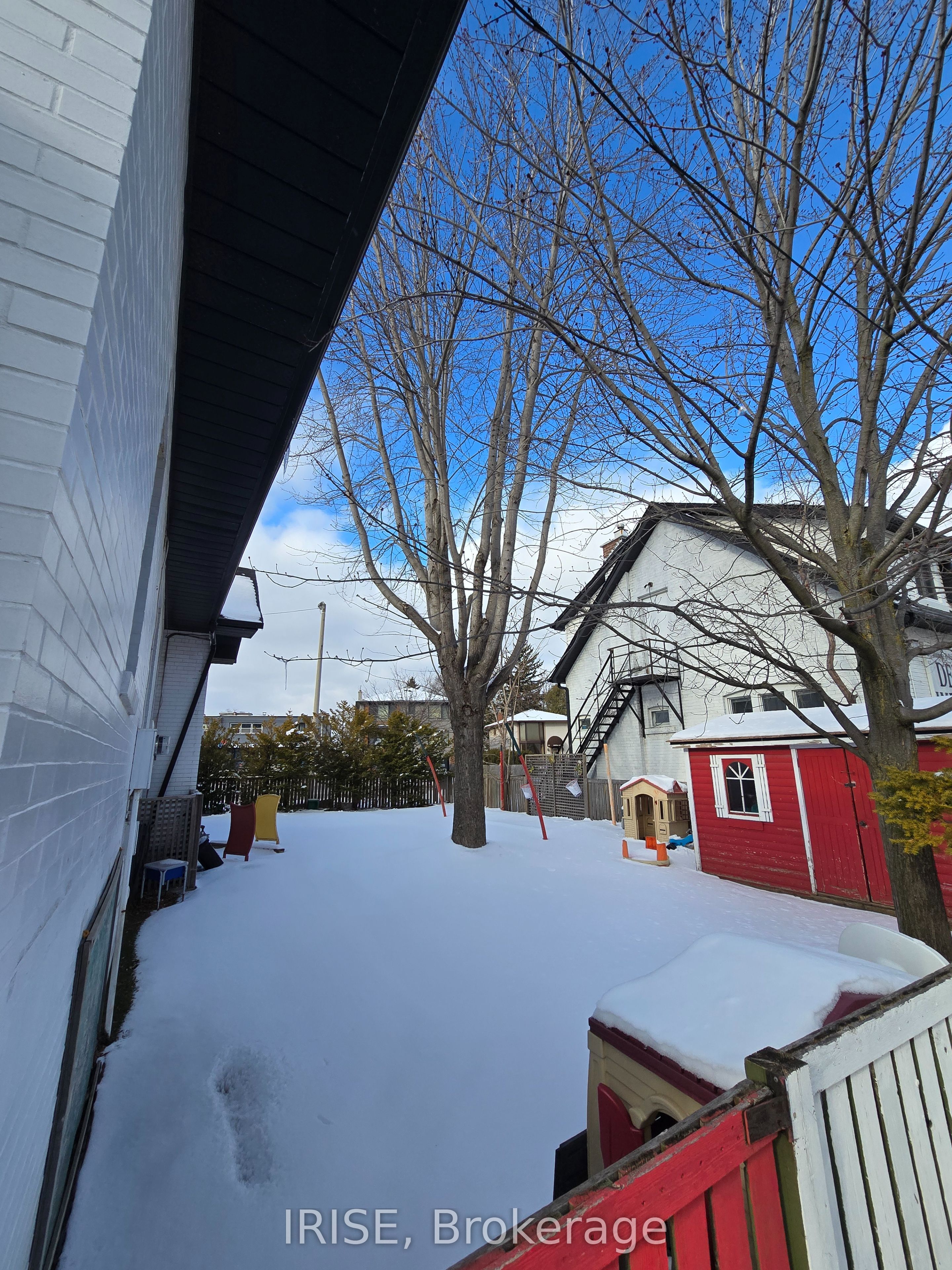 3825 Bloor Street Property Photo 21