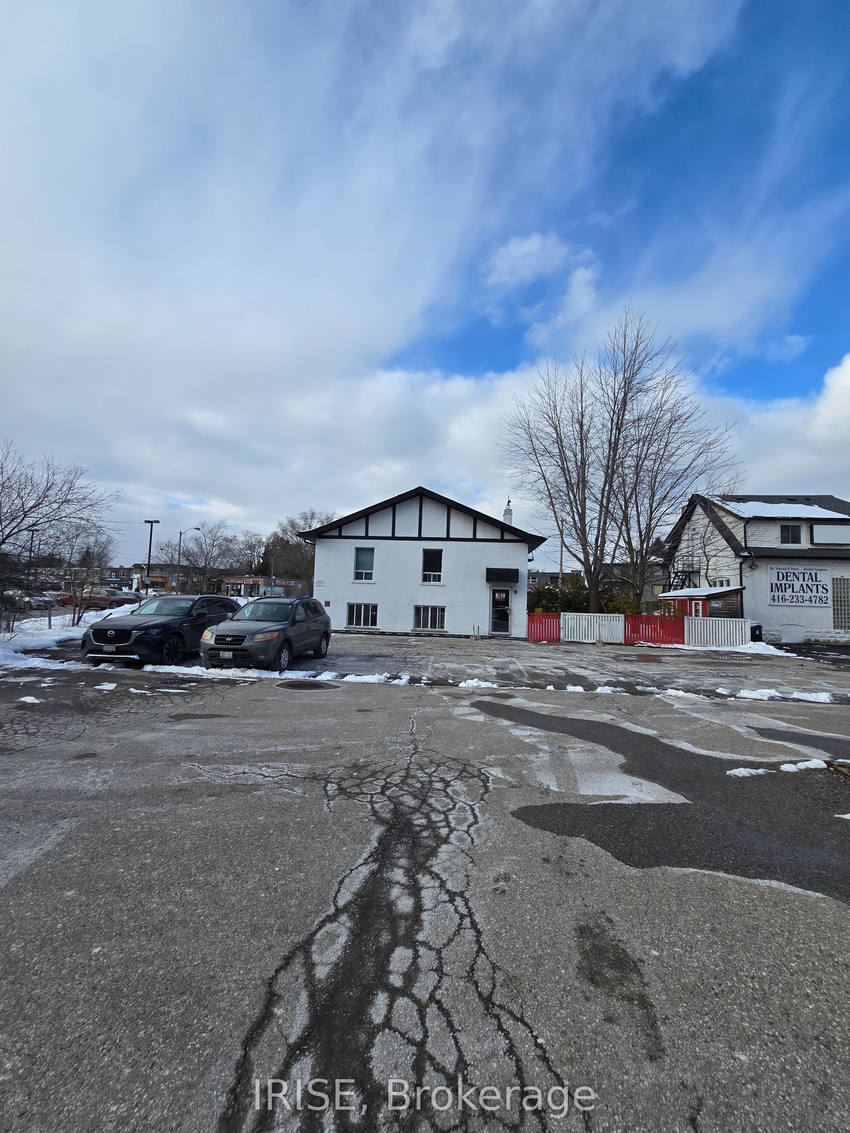 3825 Bloor Street Property Photo 24