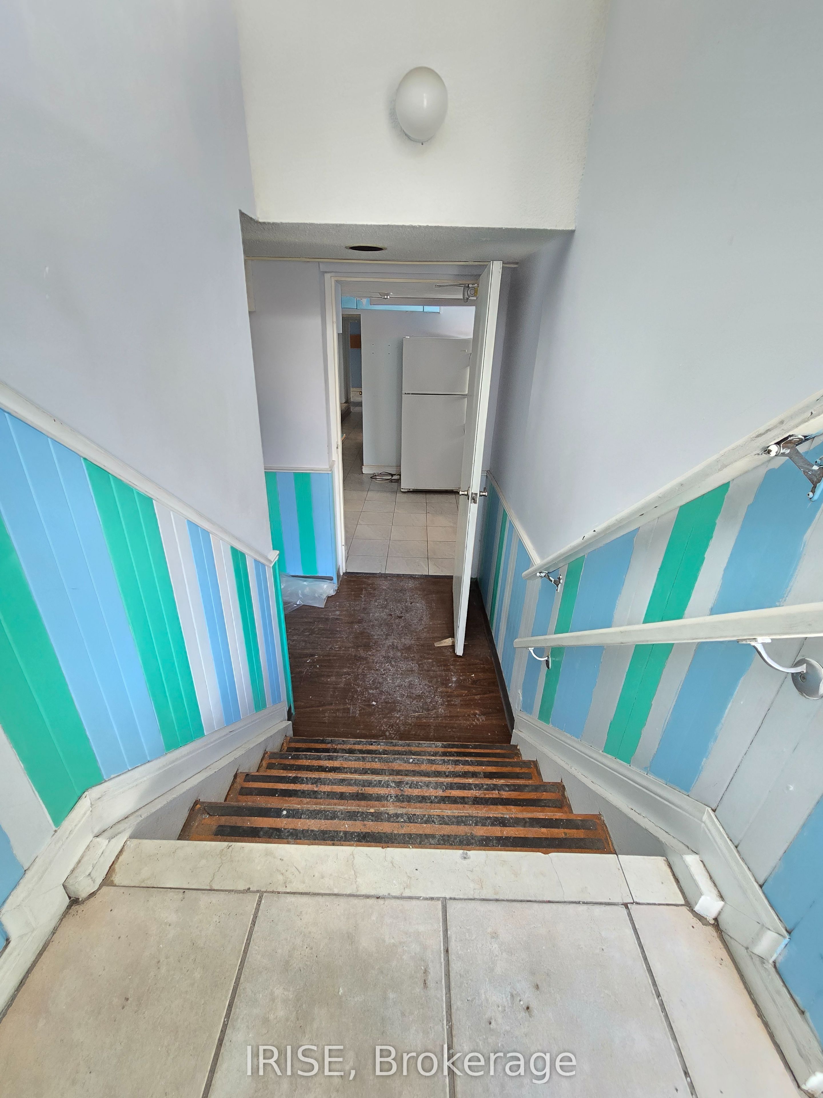 3825 Bloor Street Property Photo 25