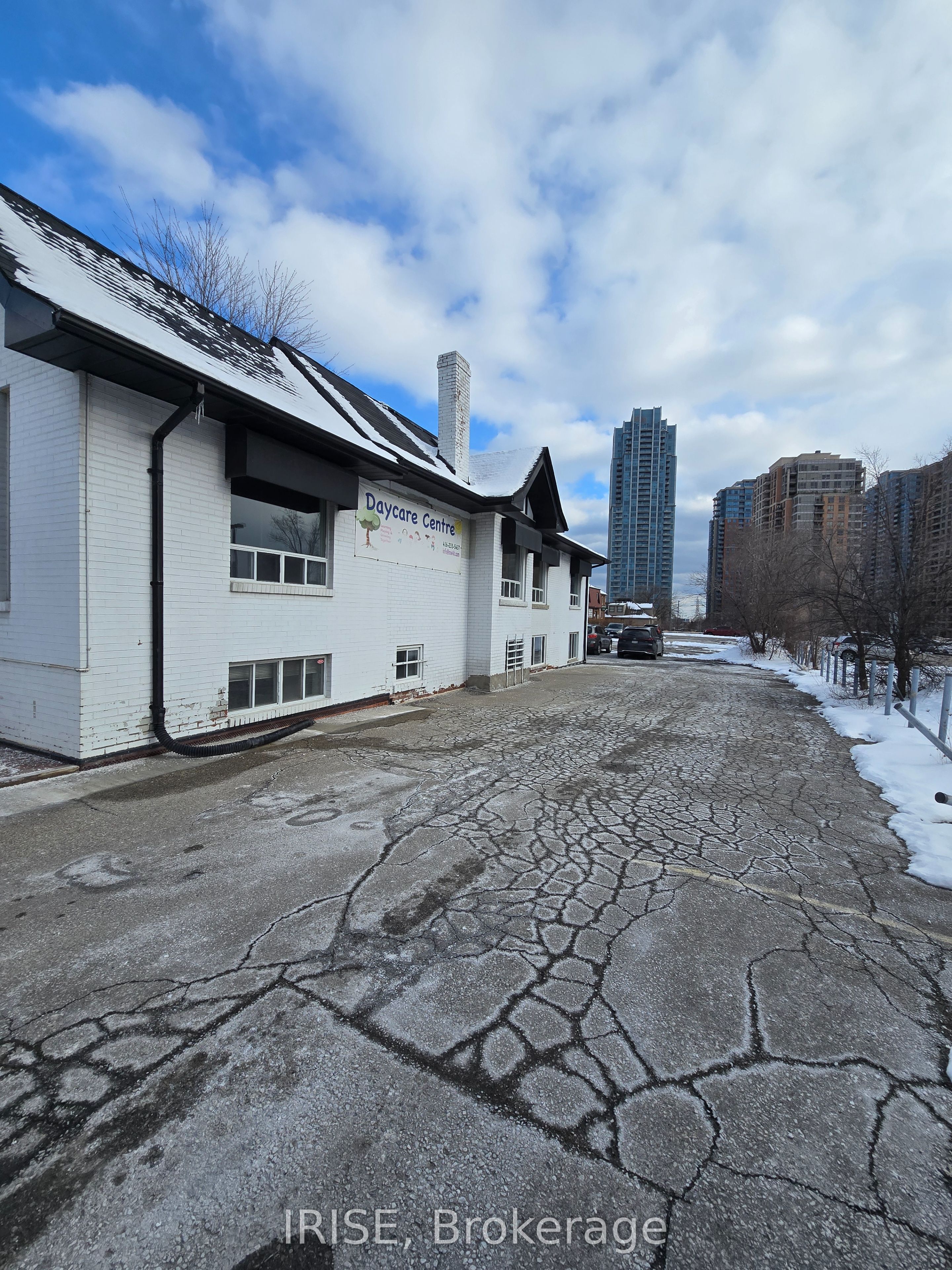 3825 Bloor Street Property Photo 26