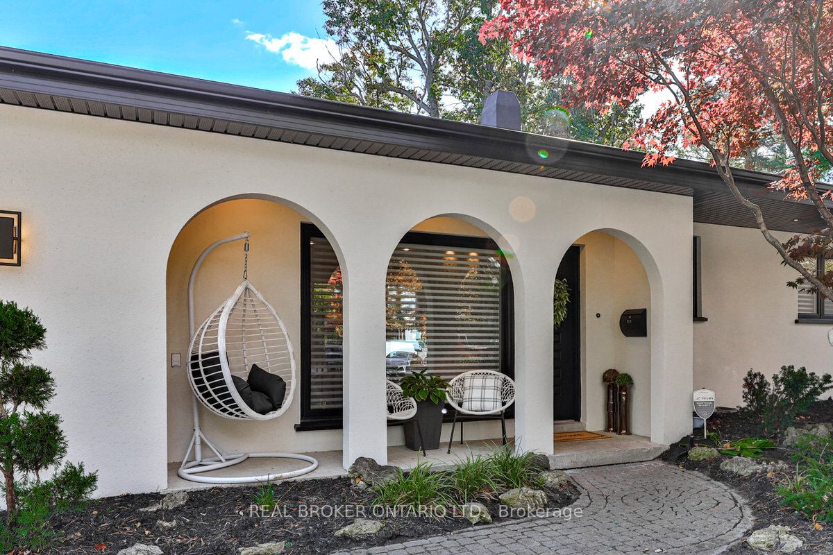 2204 Shardawn Mews Property Photo 4