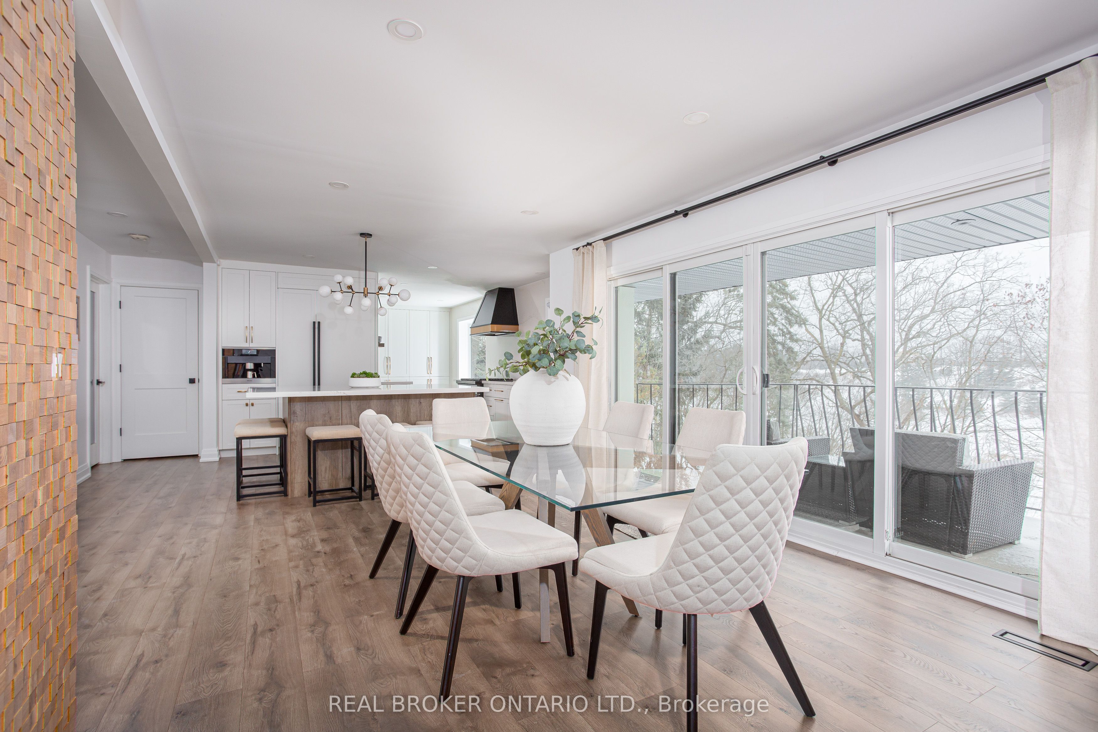 2204 Shardawn Mews Property Photo 15