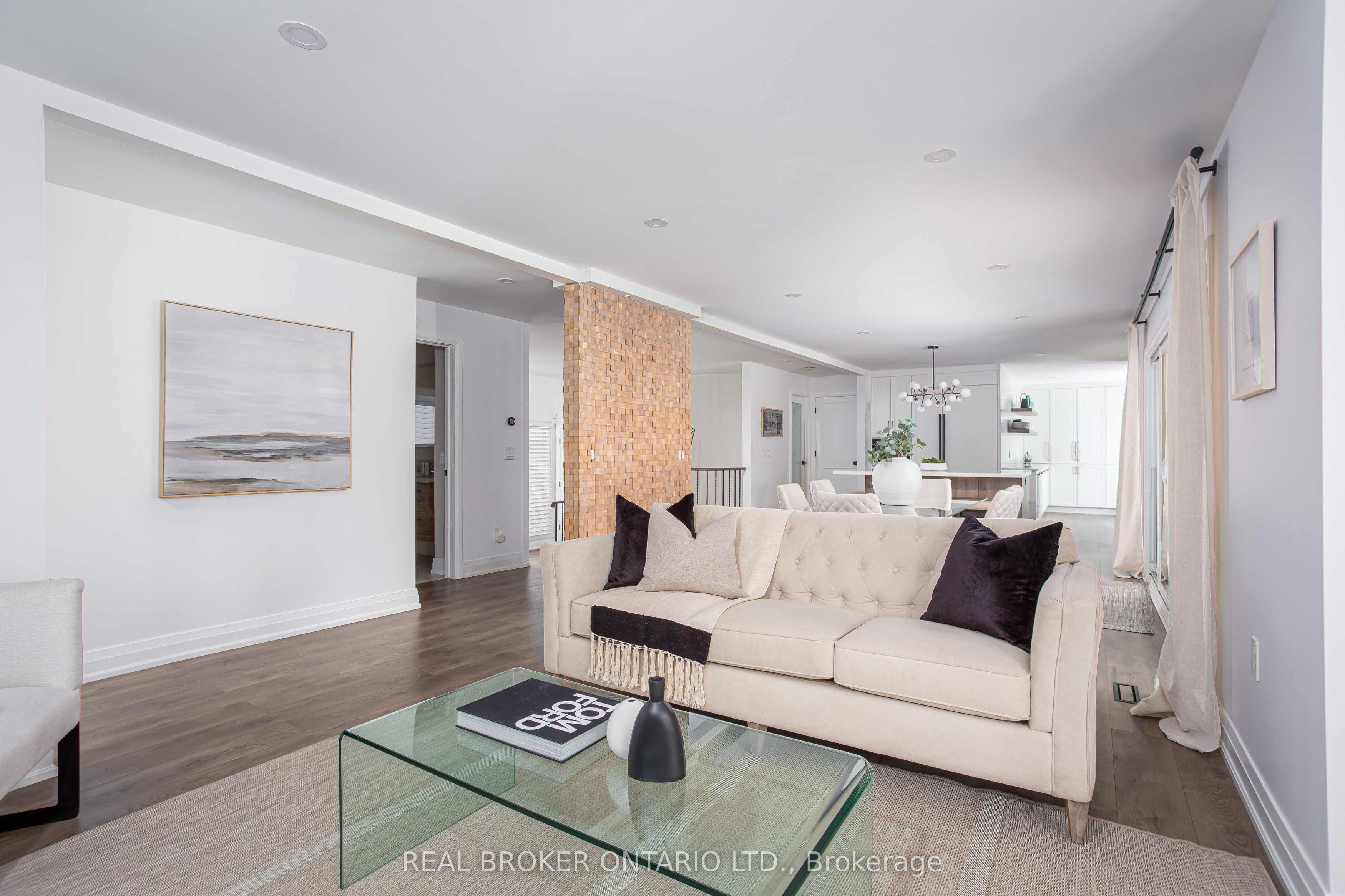2204 Shardawn Mews Property Photo 18