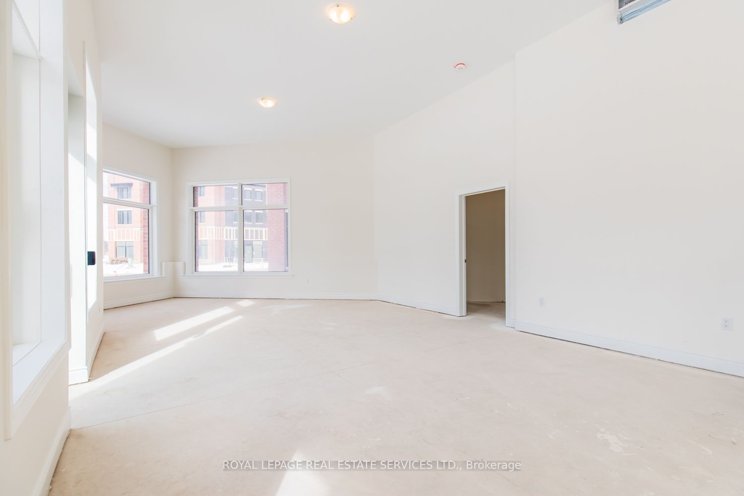 #unit 1 - 3289 Sixth Line Property Photo 6