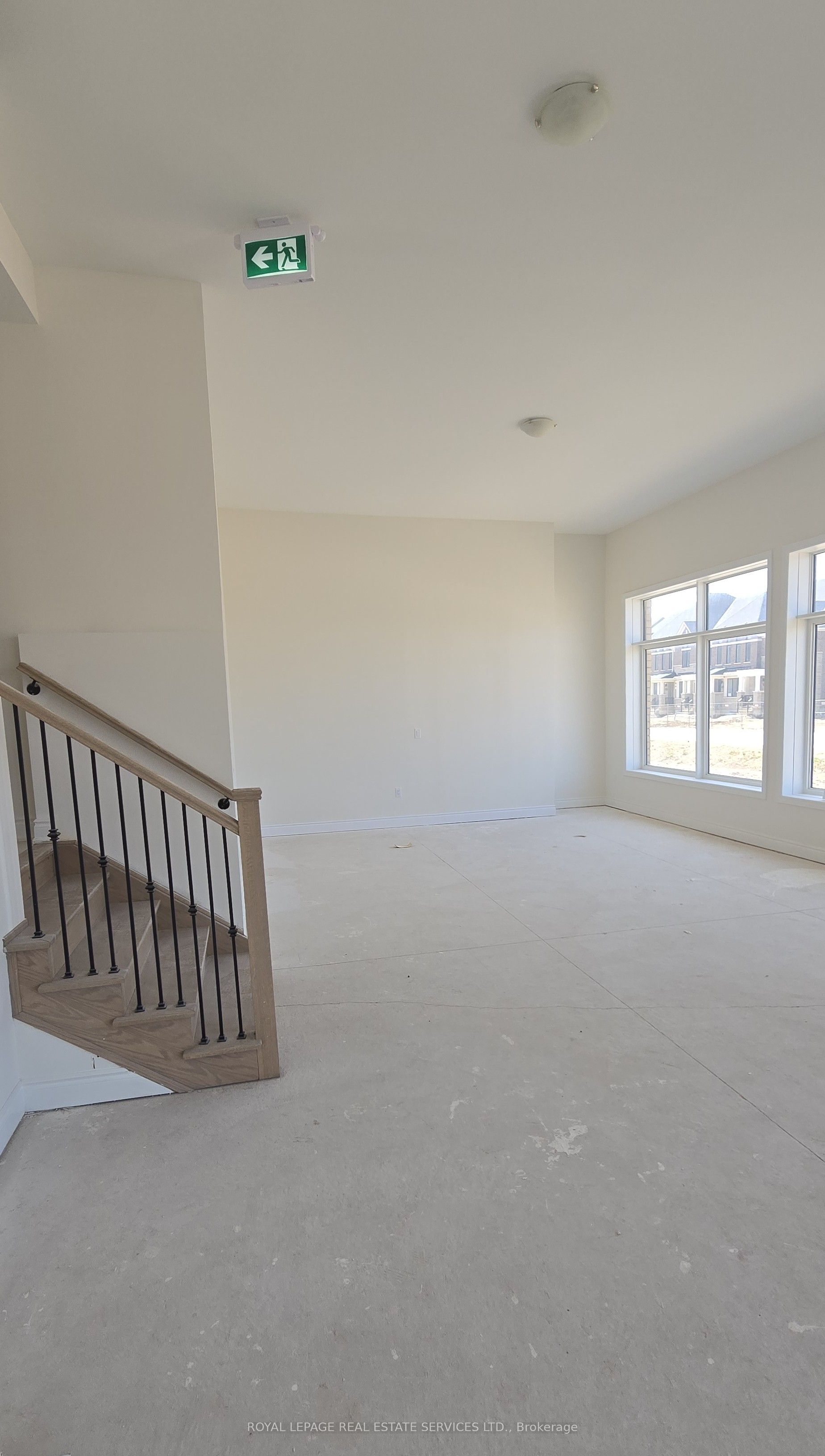 #unit 1 - 3289 Sixth Line Property Photo 8