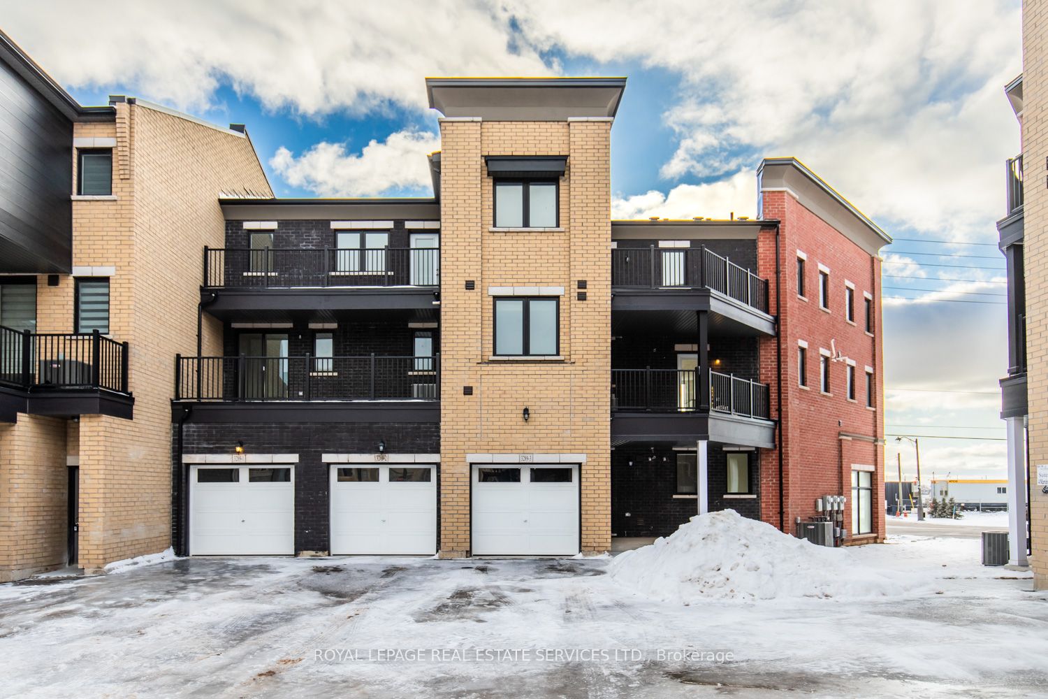 #unit 1 - 3289 Sixth Line Property Photo 16