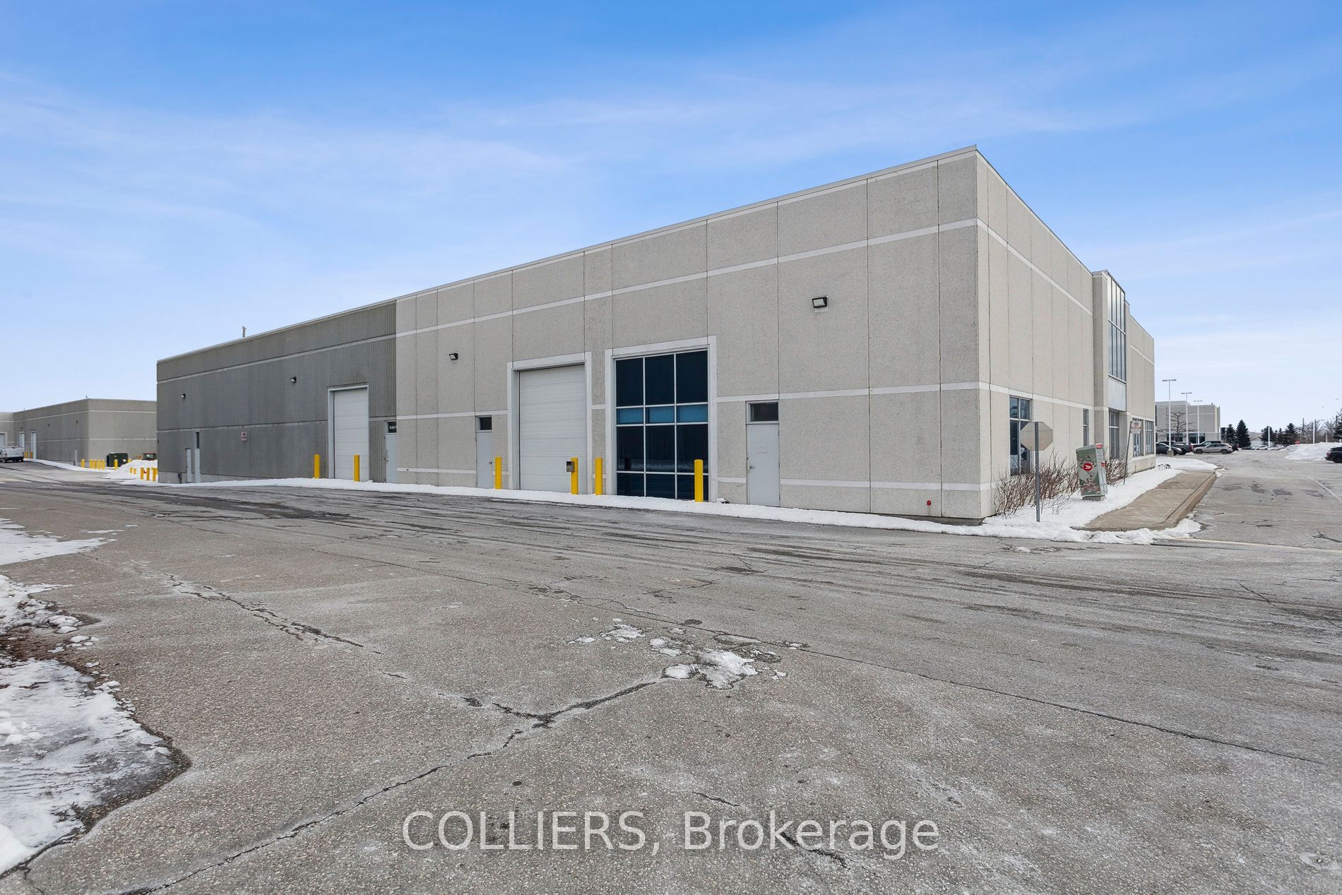 #unit 1-2 - 3715 Laird Road Property Photo 14