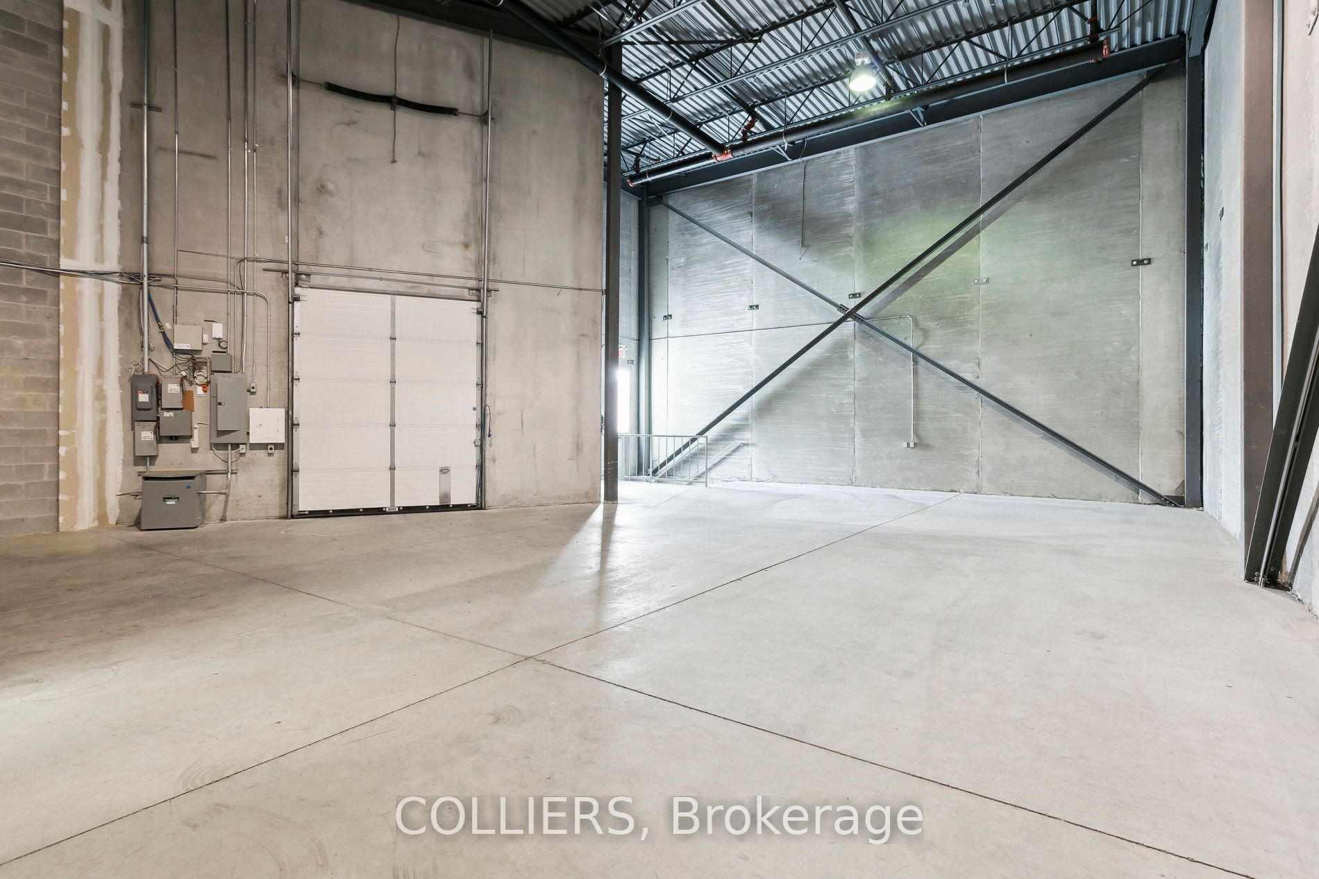 #unit 14 - 3715 Laird Road Property Photo 1