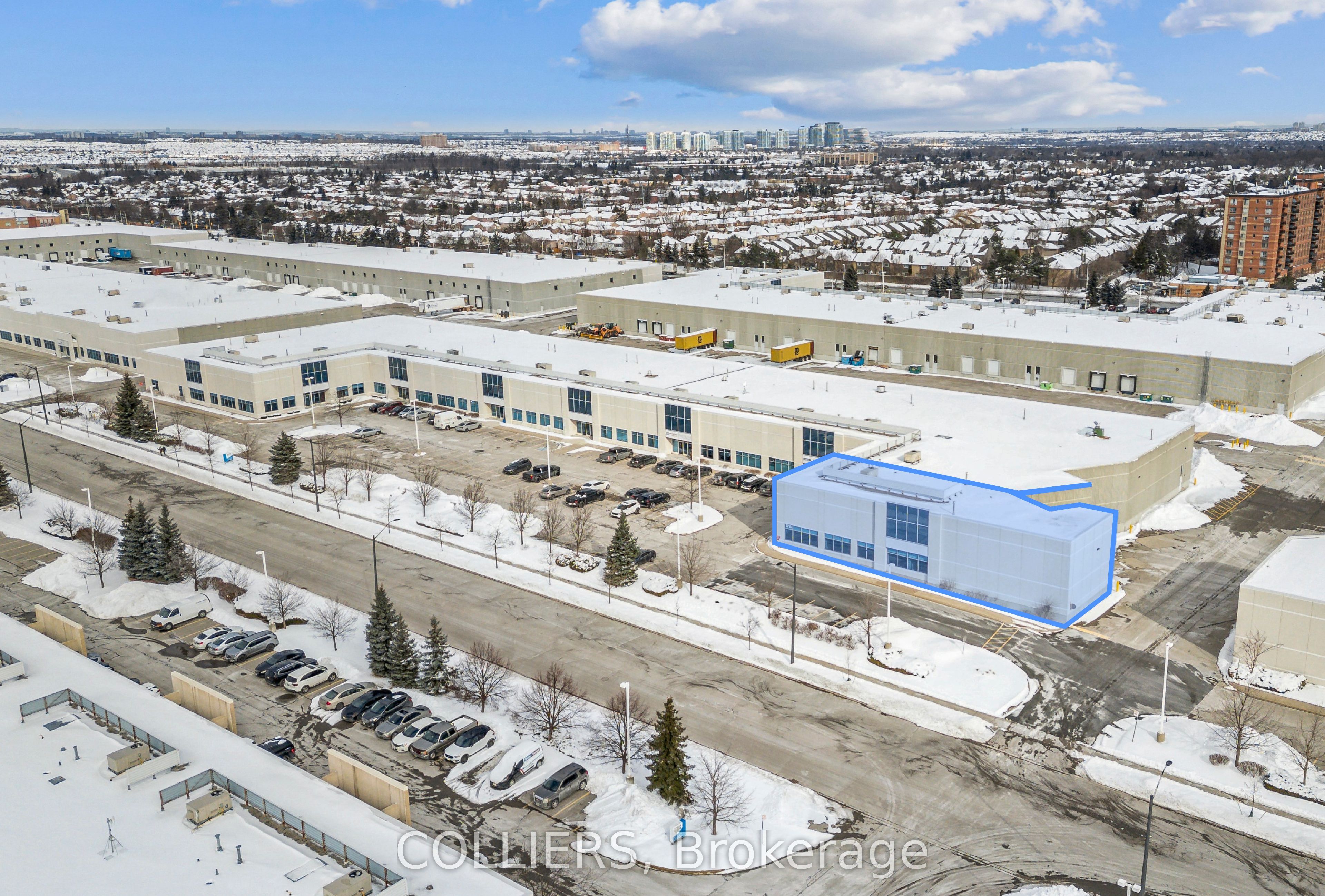 #unit 14 - 3715 Laird Road Property Photo 4