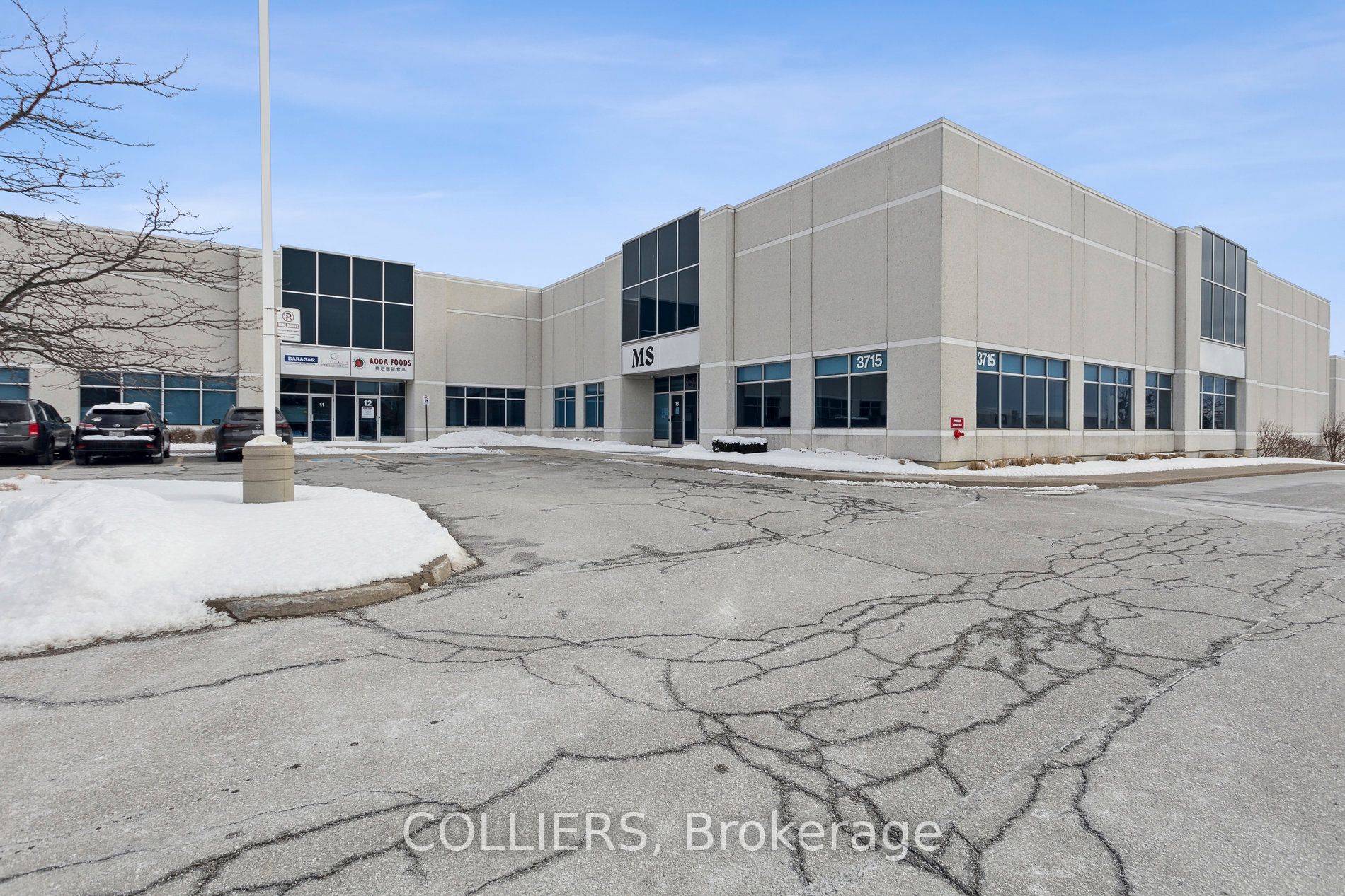 #unit 14 - 3715 Laird Road Property Photo 6