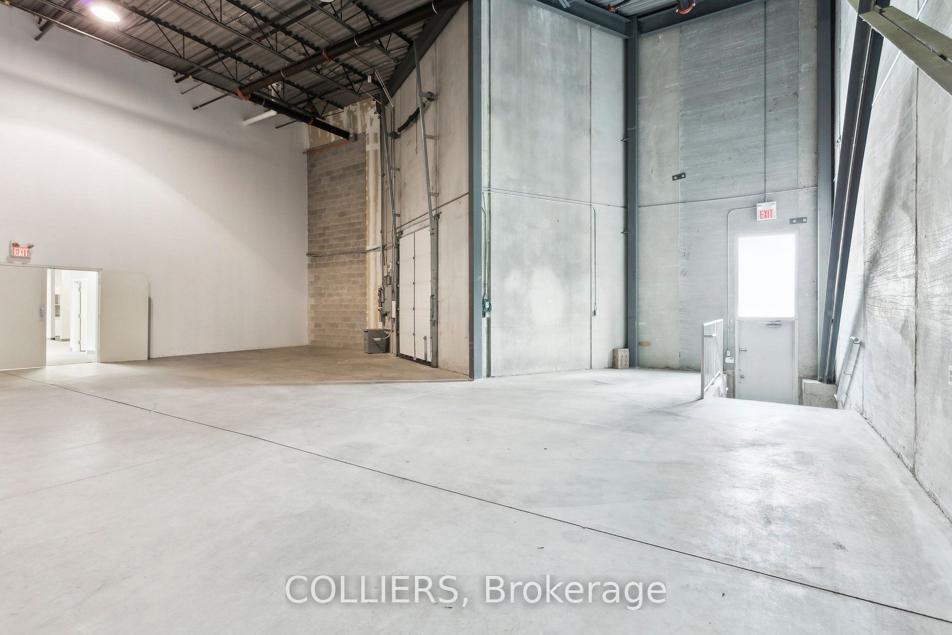#unit 14 - 3715 Laird Road Property Photo 11