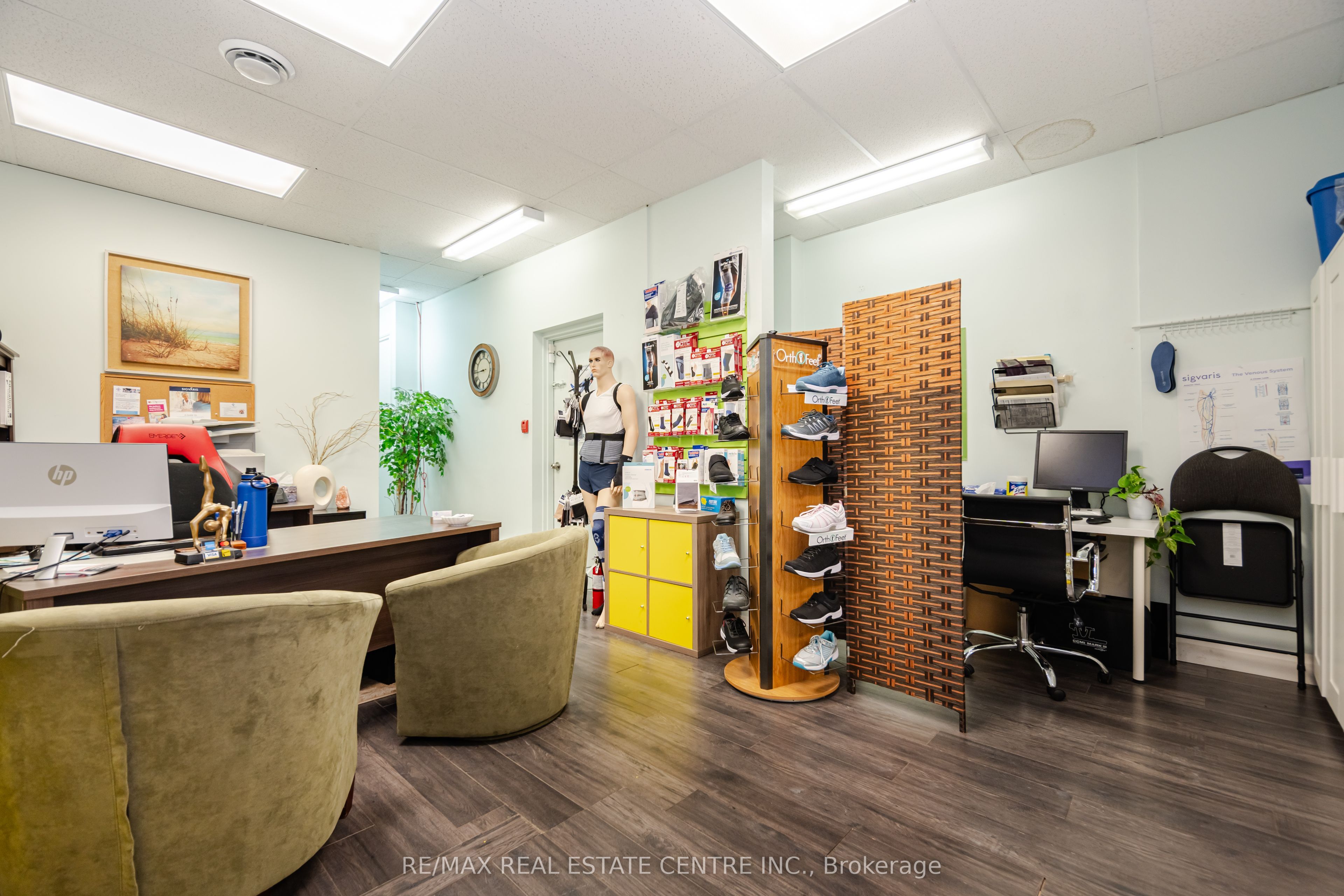 #8 - 5291 Lakeshore Road Property Photo 13