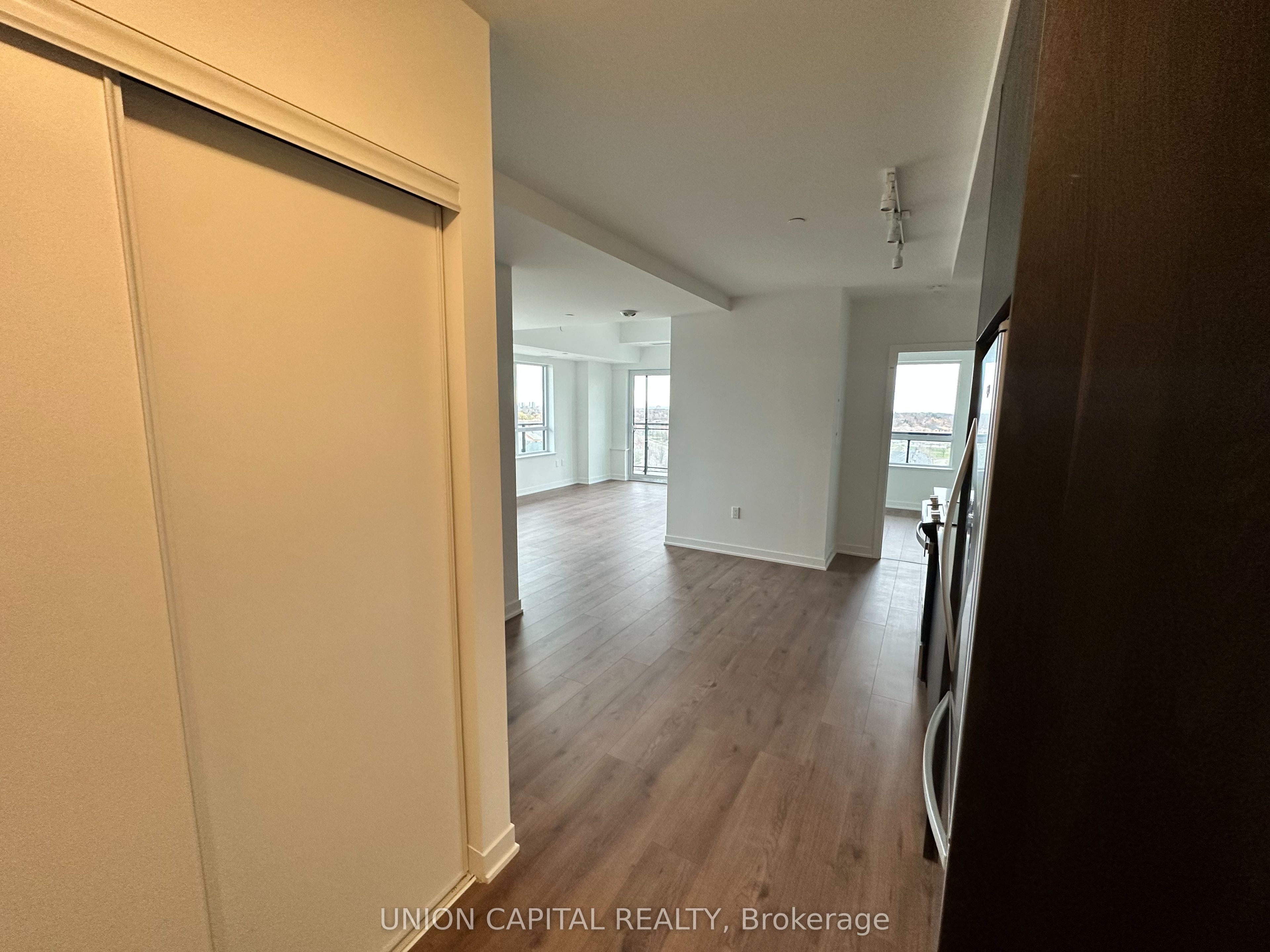 #708 - 395 Dundas Street Property Photo 3