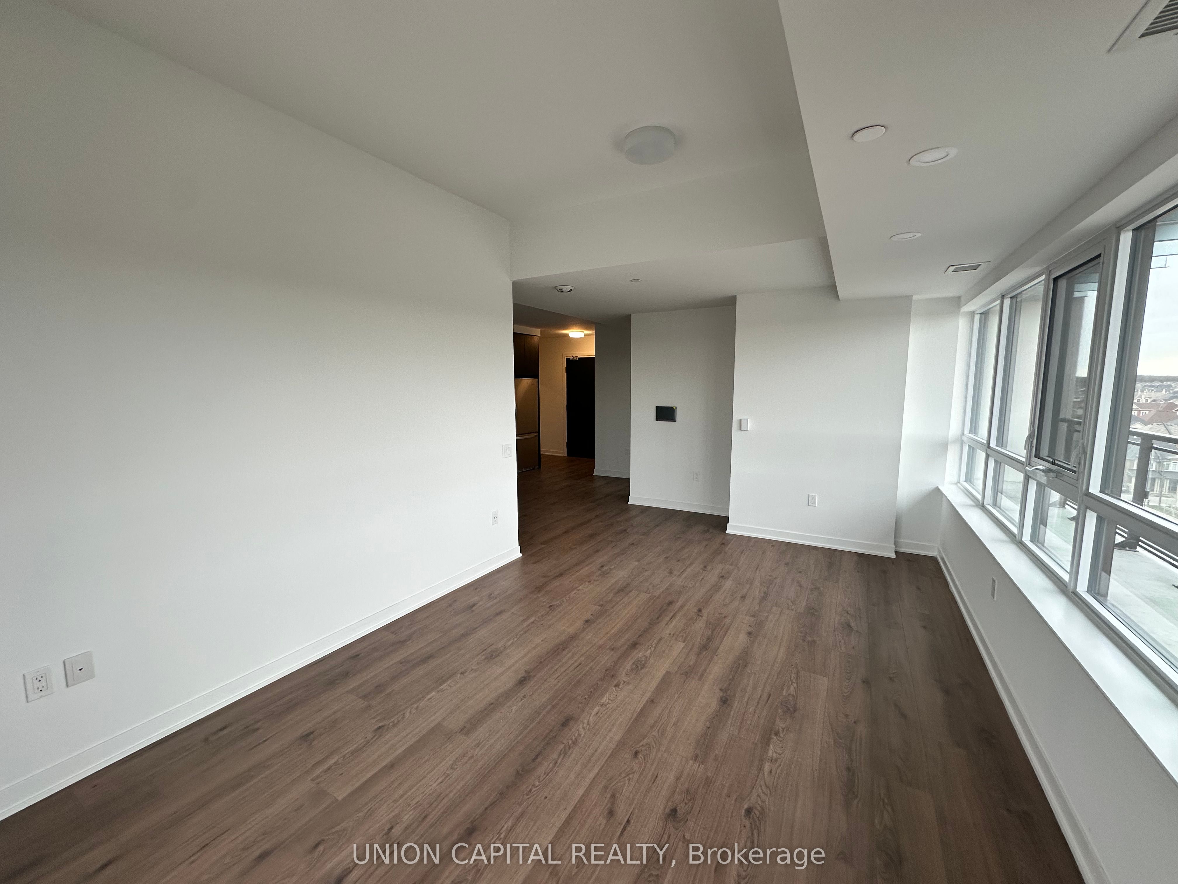 #708 - 395 Dundas Street Property Photo 7