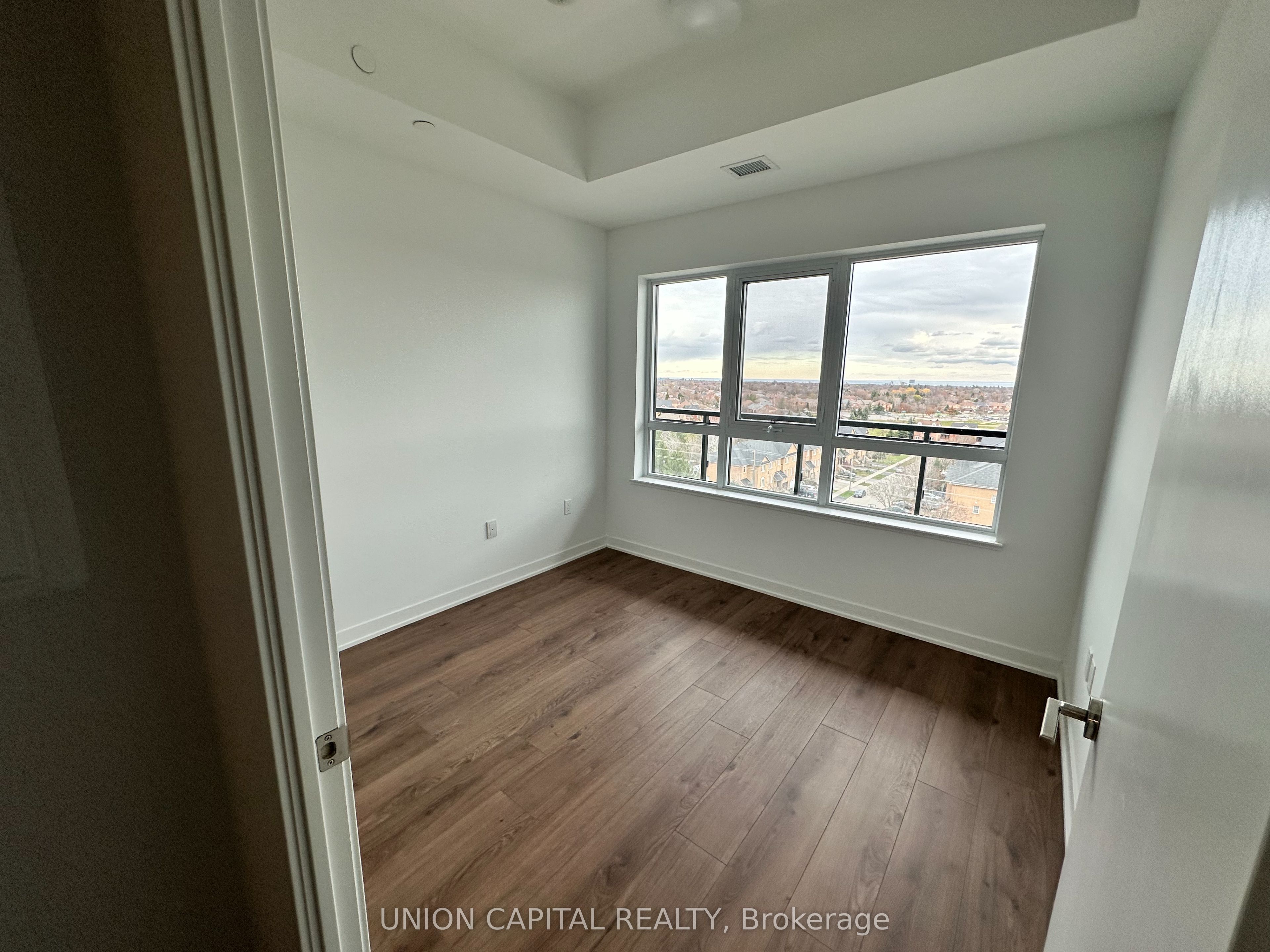 #708 - 395 Dundas Street Property Photo 9