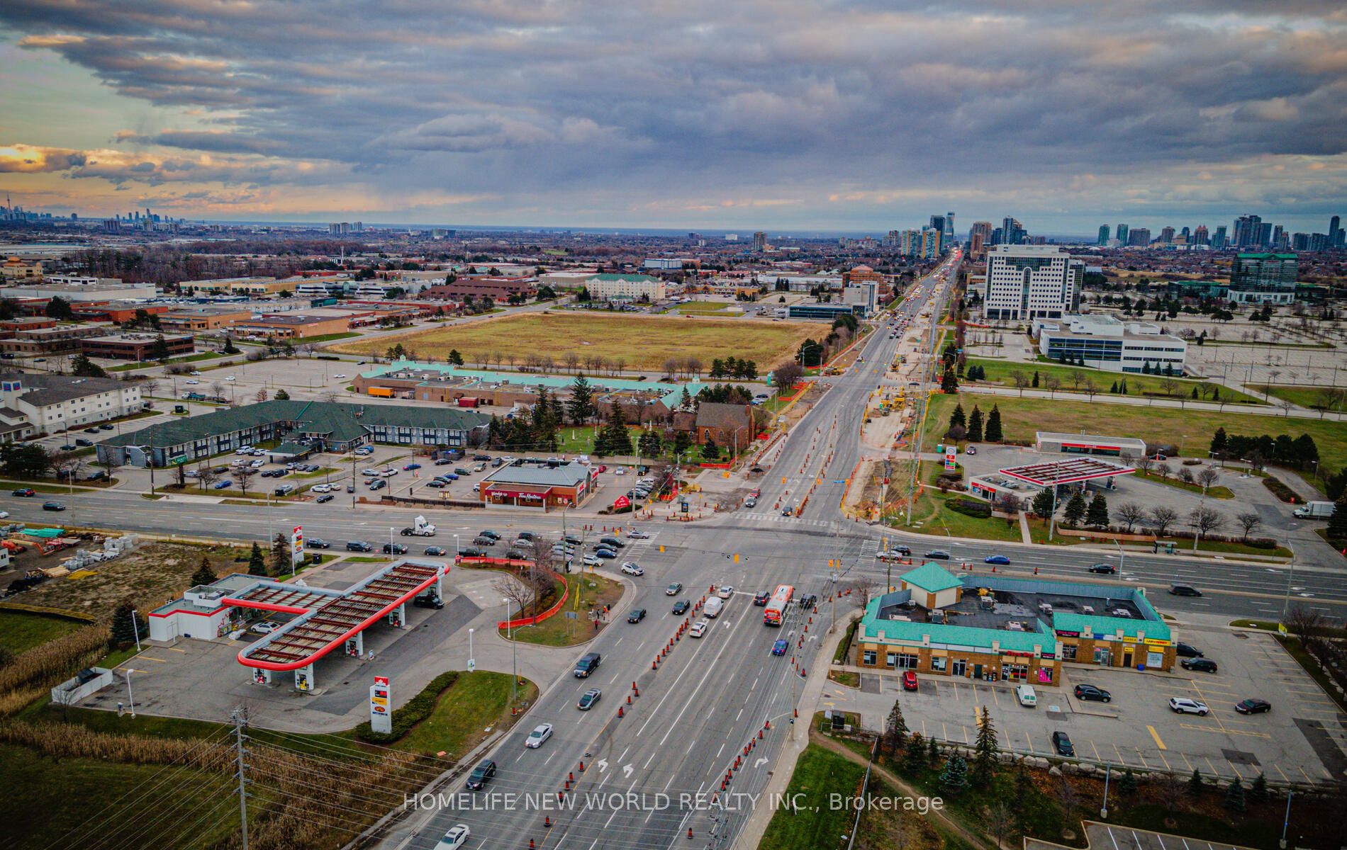 #unit 7 - 250 Britannia Road Property Photo 3
