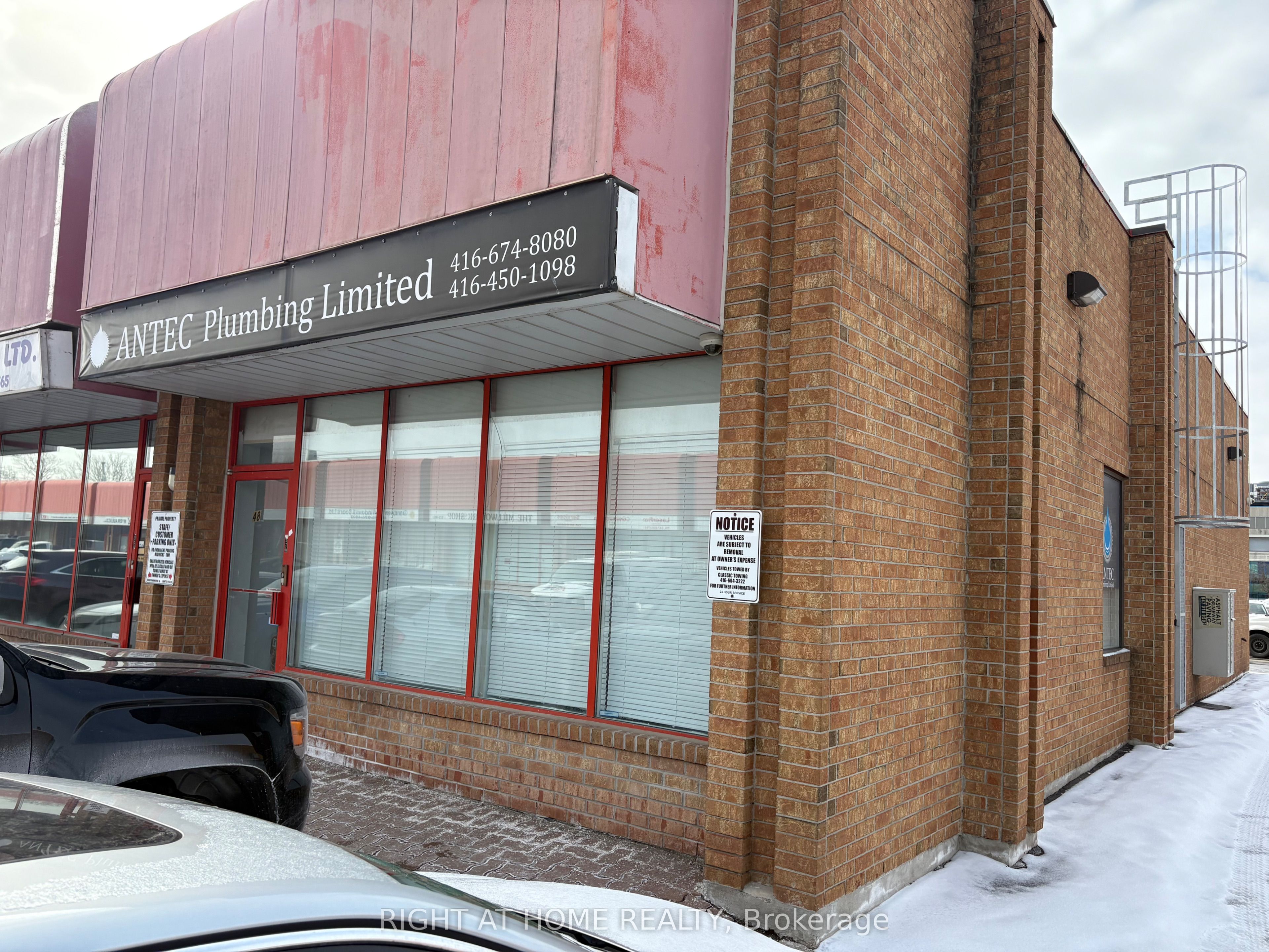 #48 - 24 Steinway Boulevard Property Photo 1