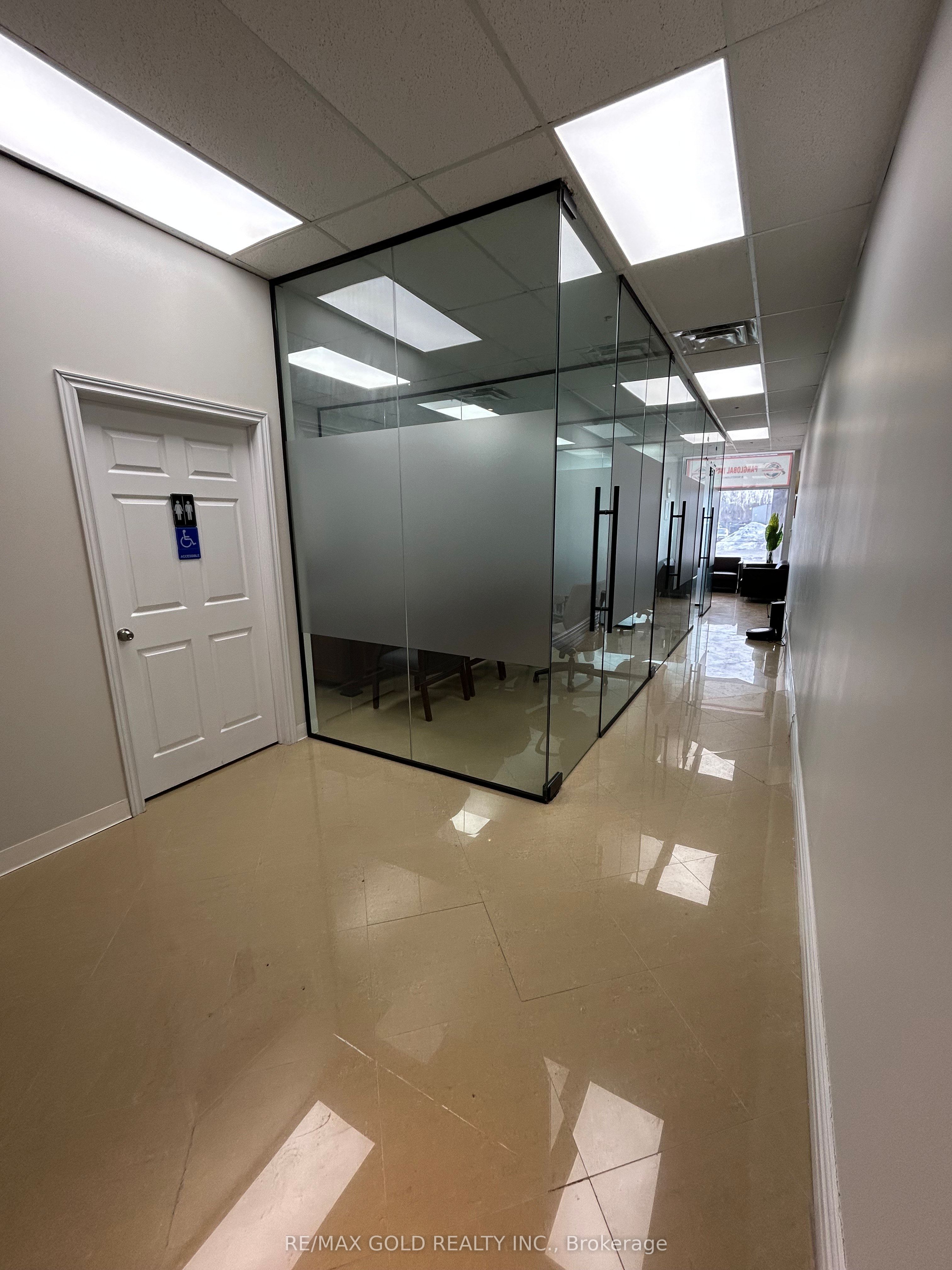#111 - 1065 Canadian Place Property Photo 7