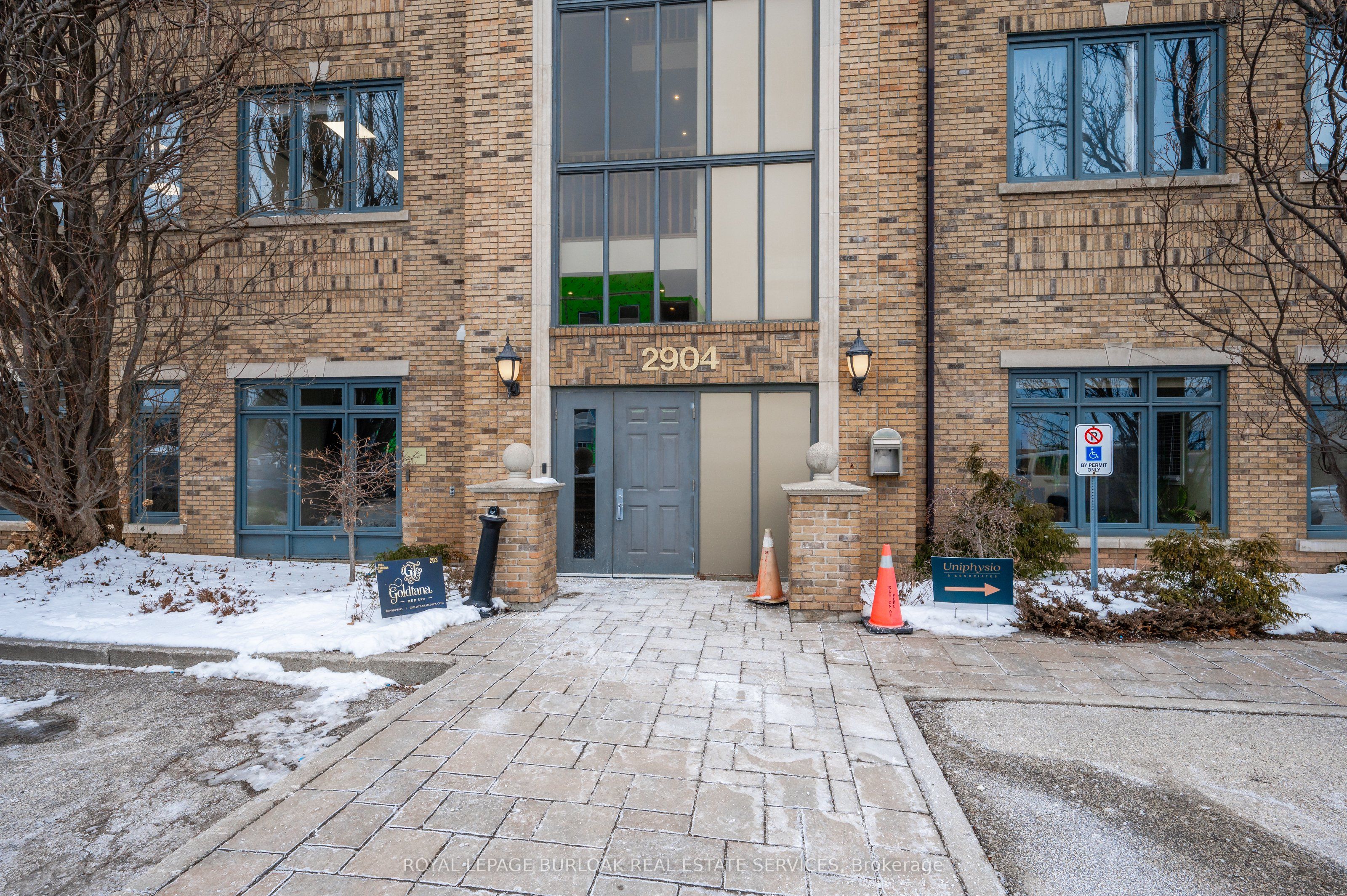 #200 & 201 - 2904 South Sheridan Way Property Photo 3