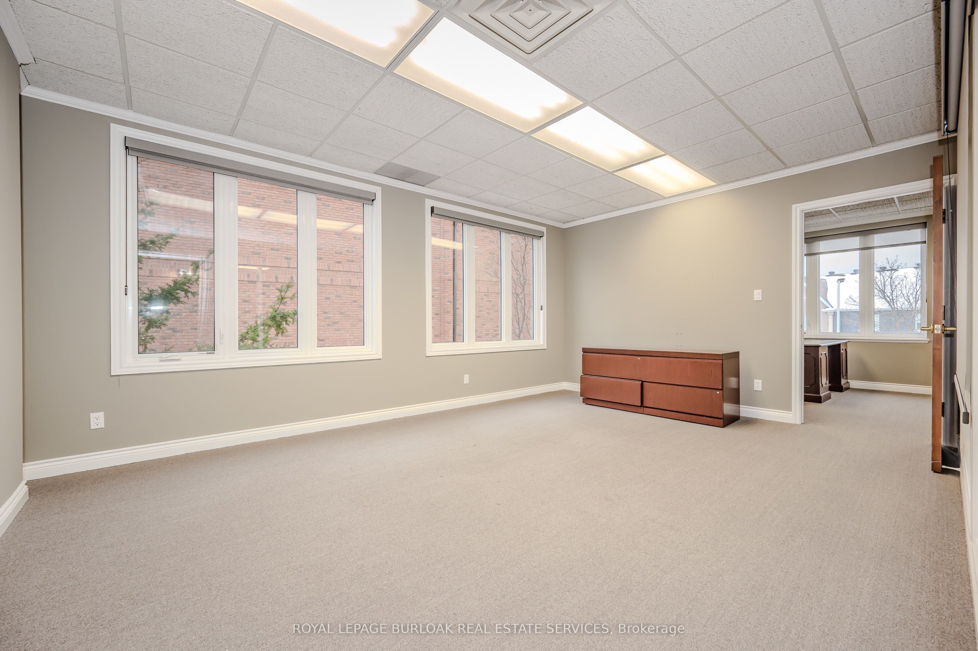 #200 & 201 - 2904 South Sheridan Way Property Photo 15