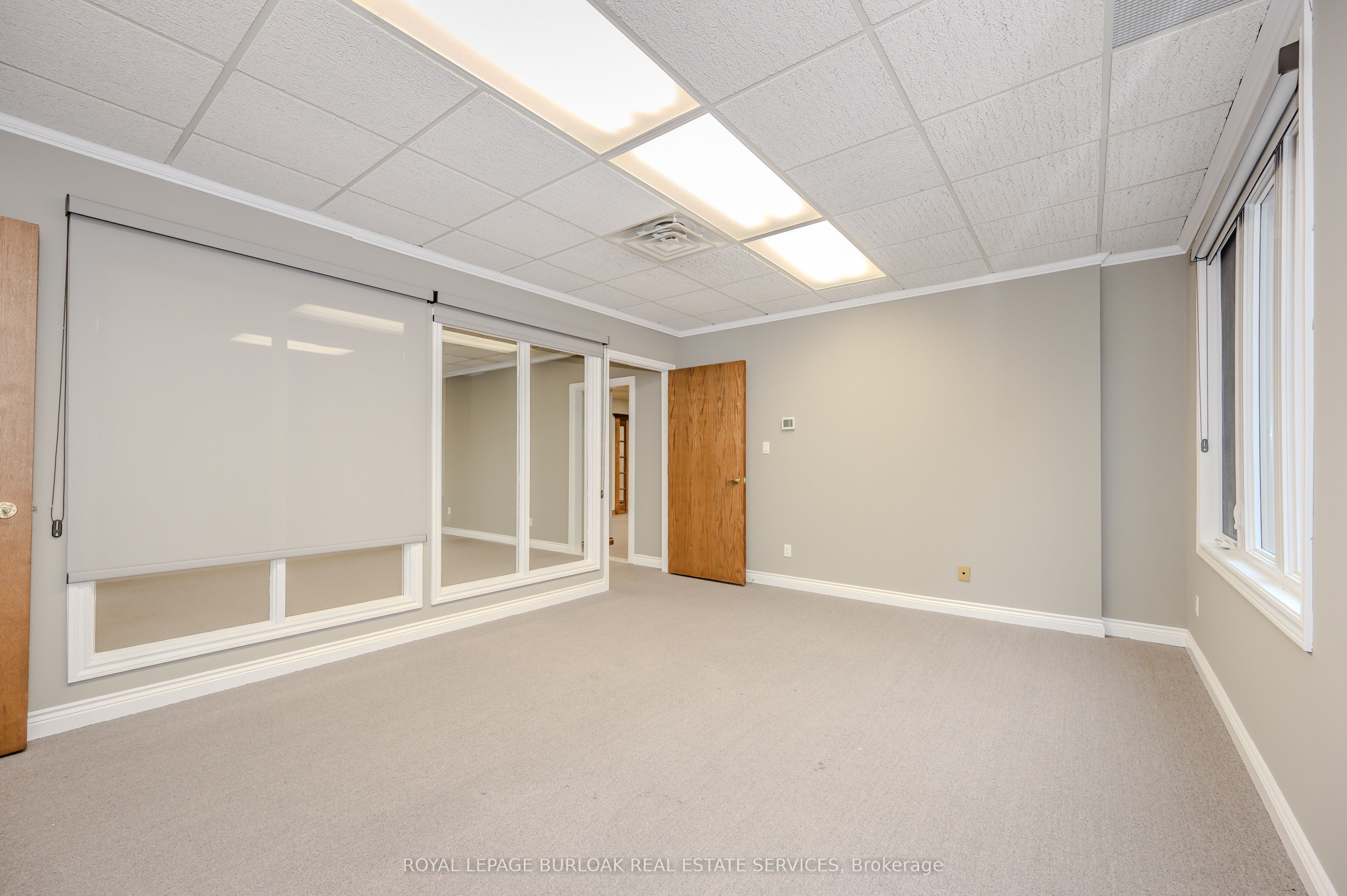 #200 & 201 - 2904 South Sheridan Way Property Photo 16