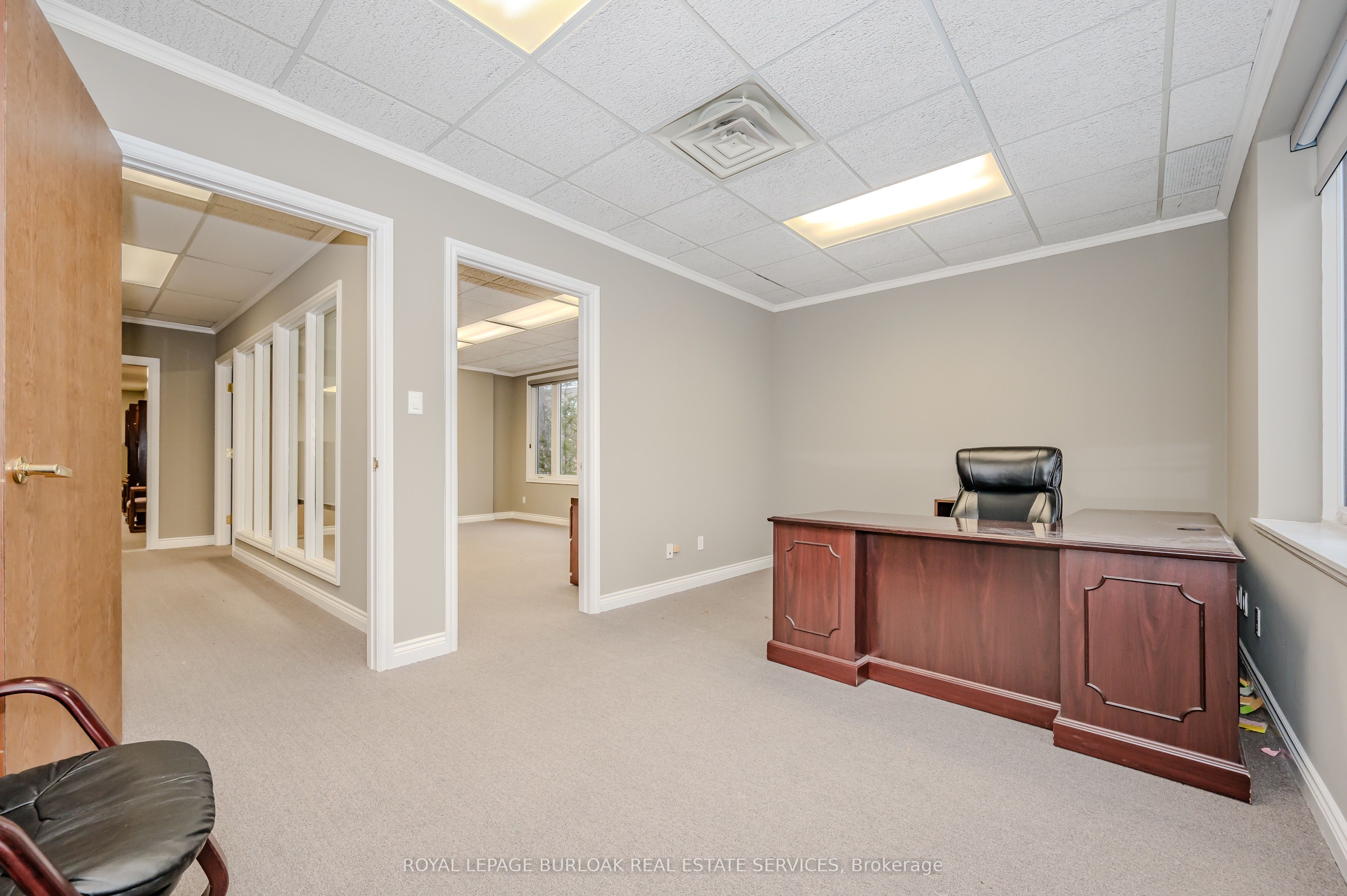 #200 - 2904 South Sheridan Way Property Photo 19